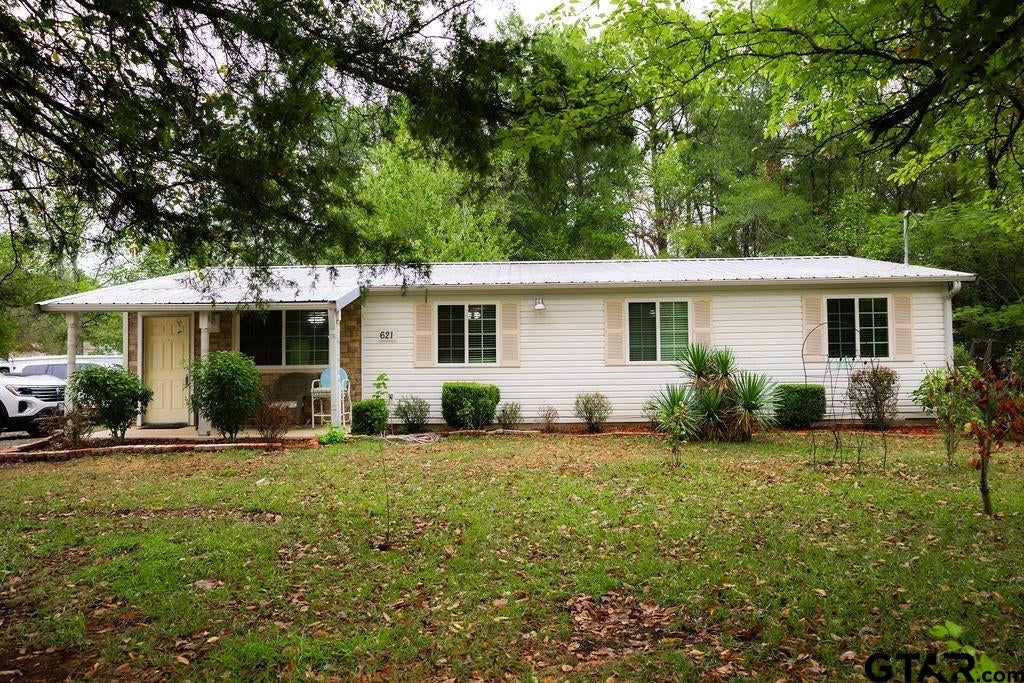 621 Martin Luther King Dr.