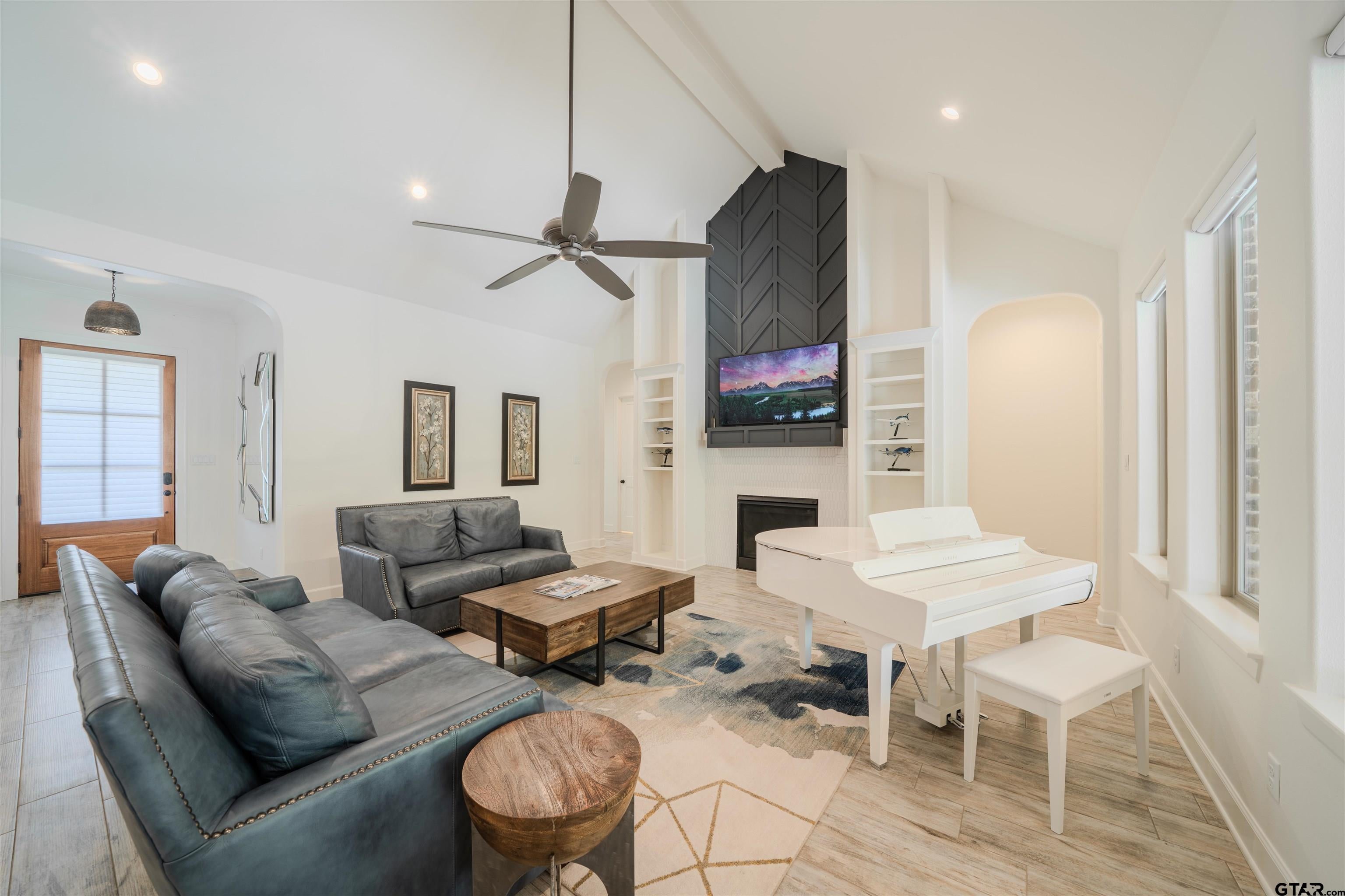 511 Lost Creek