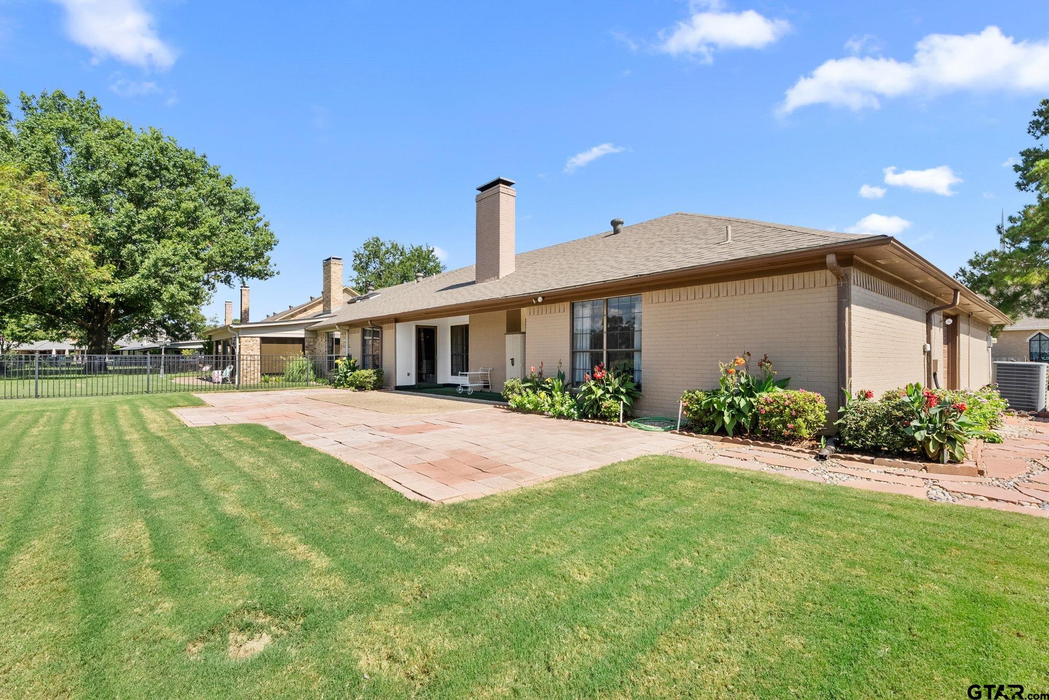 156 S Bay Drive