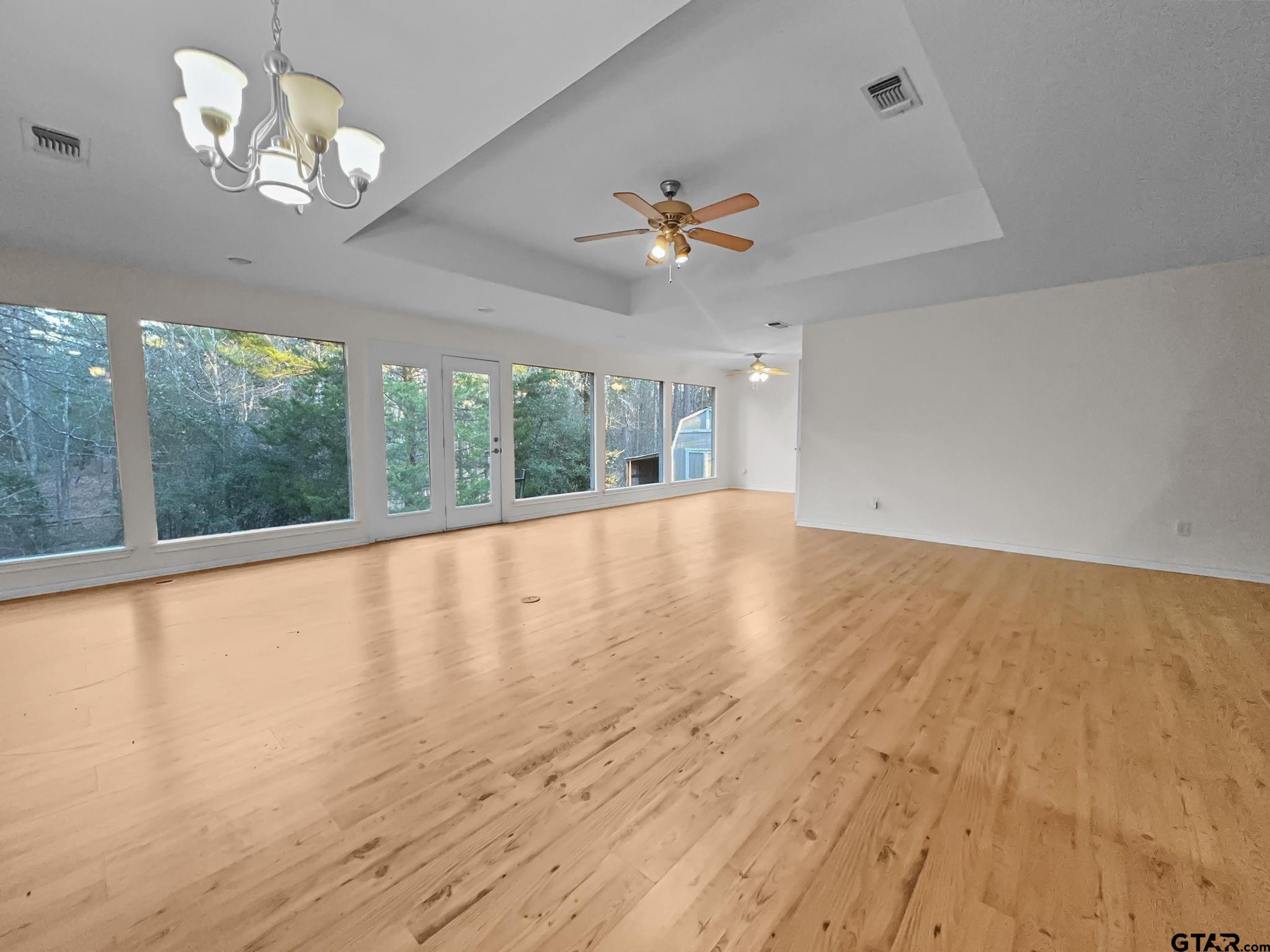 1476 W Holly Trail
