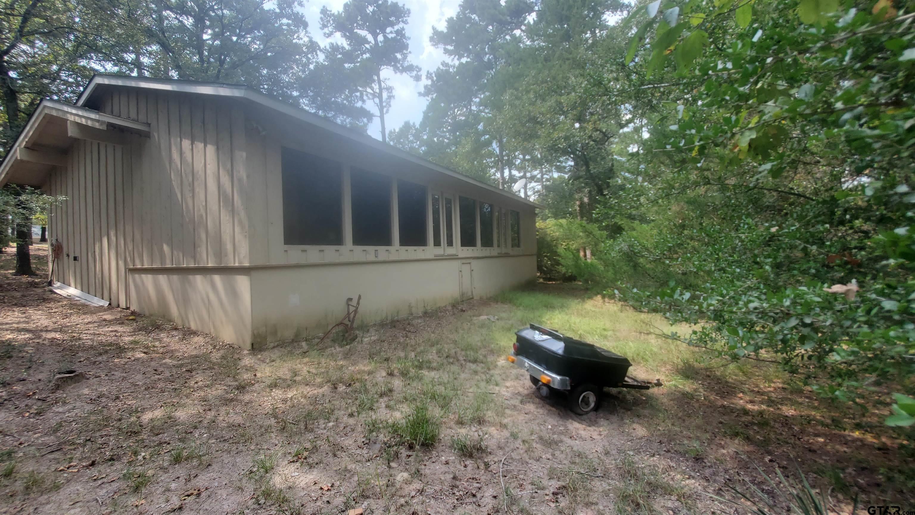 1476 W Holly Trail