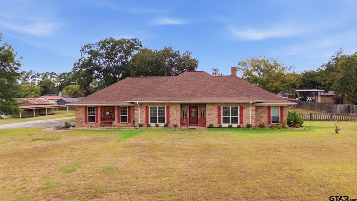 Photo 1 of 44 — 11206 Timber Creek Circle, Tyler, TX 75707