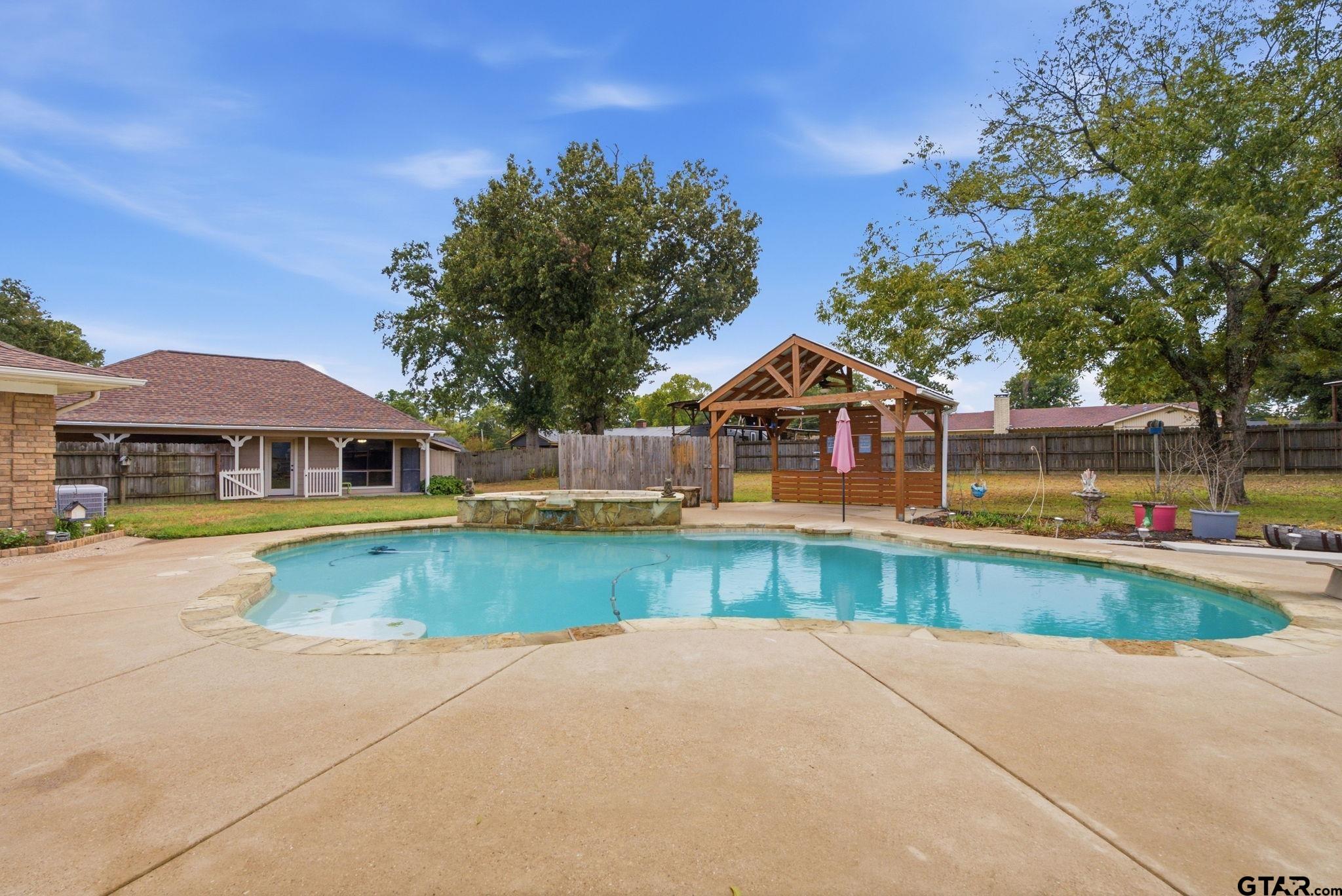 11206 Timber Creek Circle