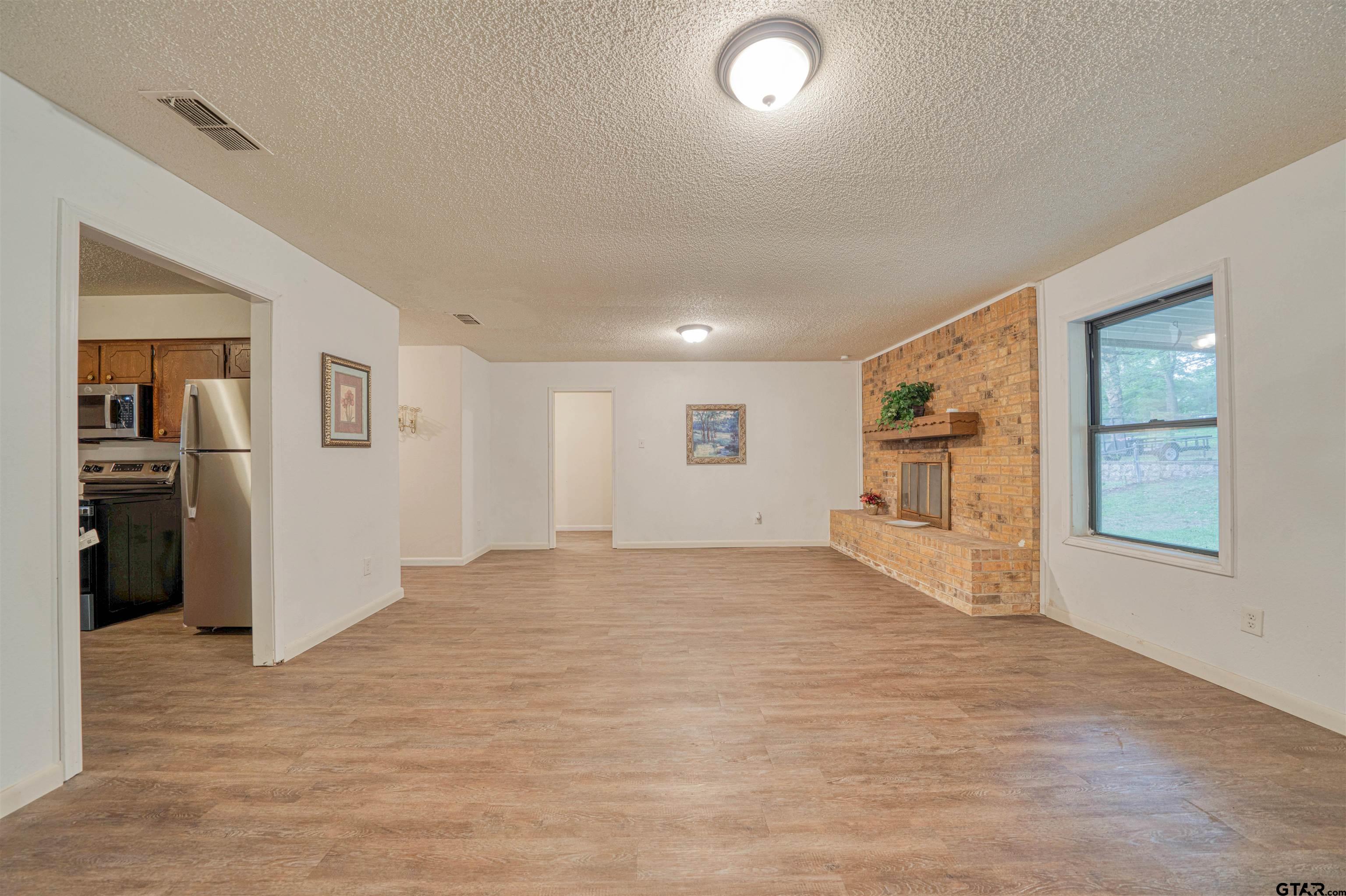 204 Cedarcrest Dr