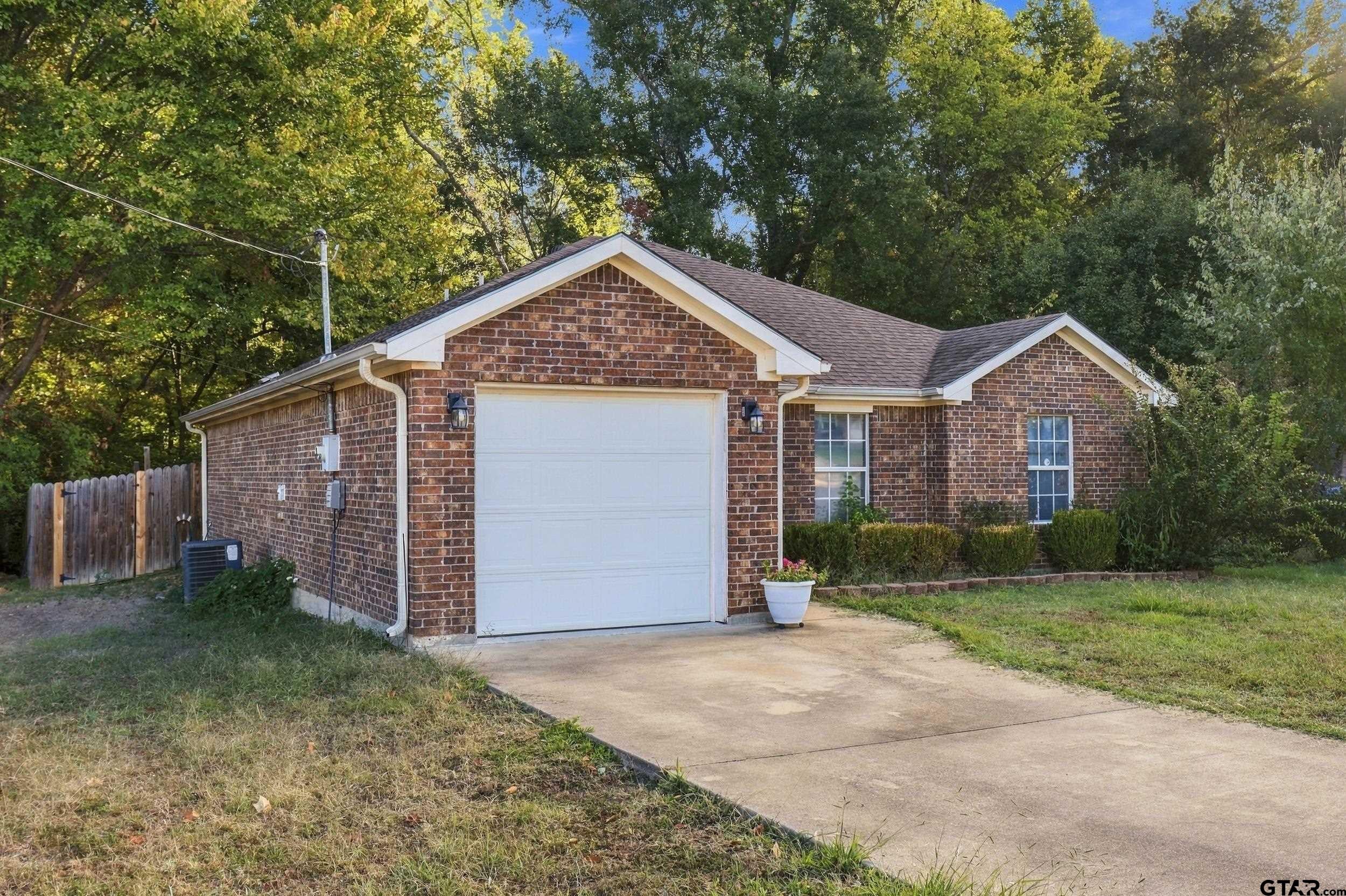 611 Therese Ct.