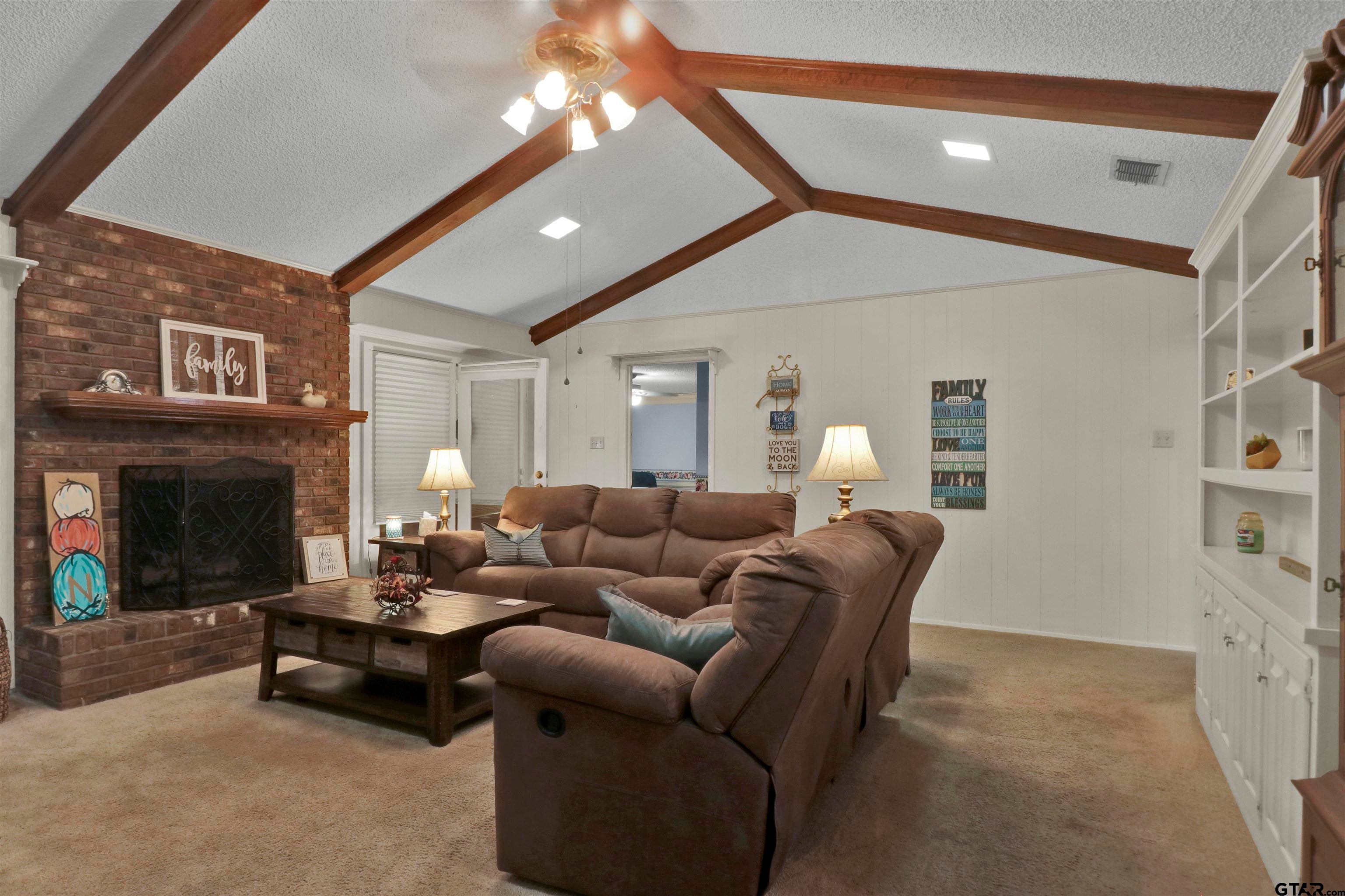2213 Kensington