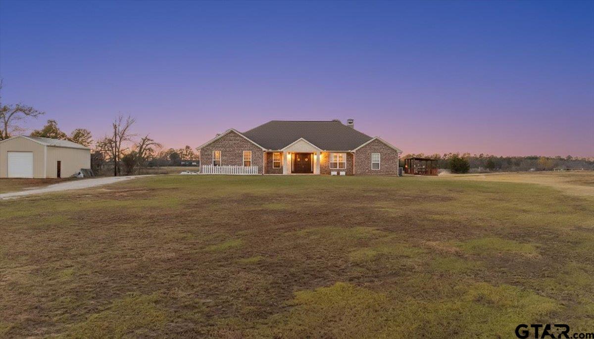 22727 County Road 2166