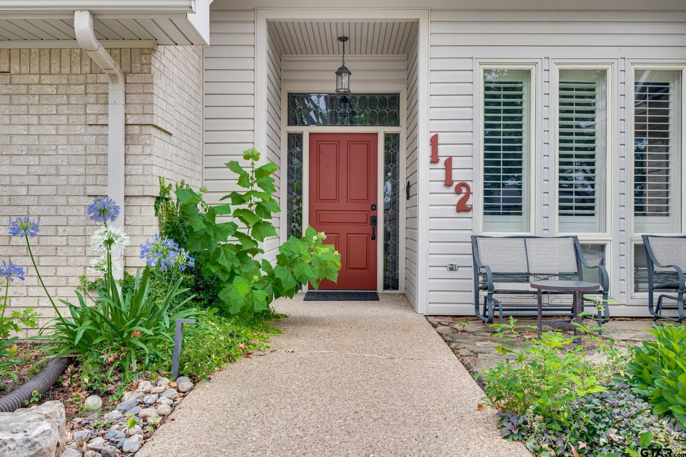 112 Marina Dr