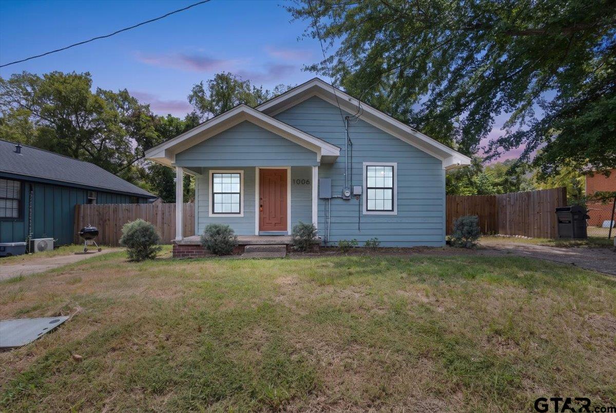 1006 Trezevant