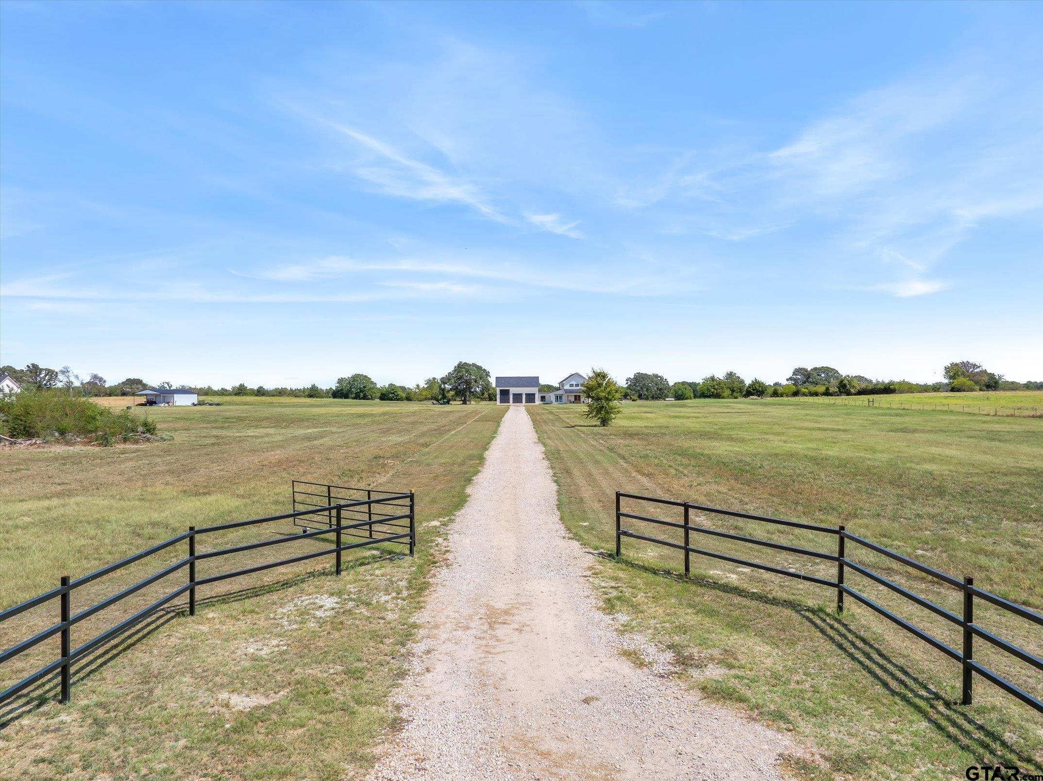 586 VZ County Road 1504