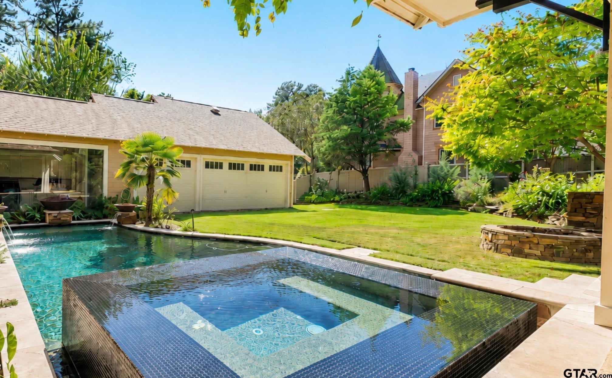3938 Charleston Park