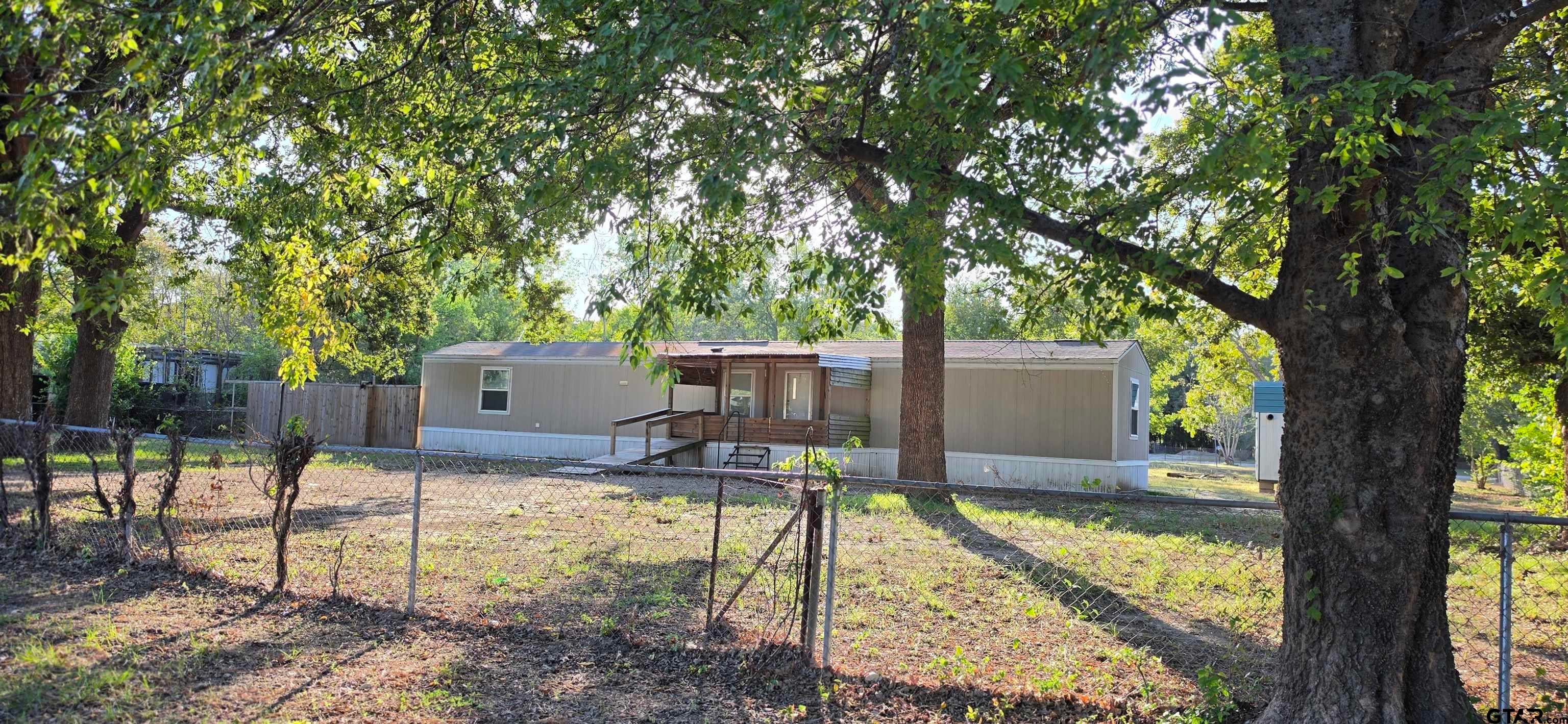1001 HEMLOCK DRIVE
