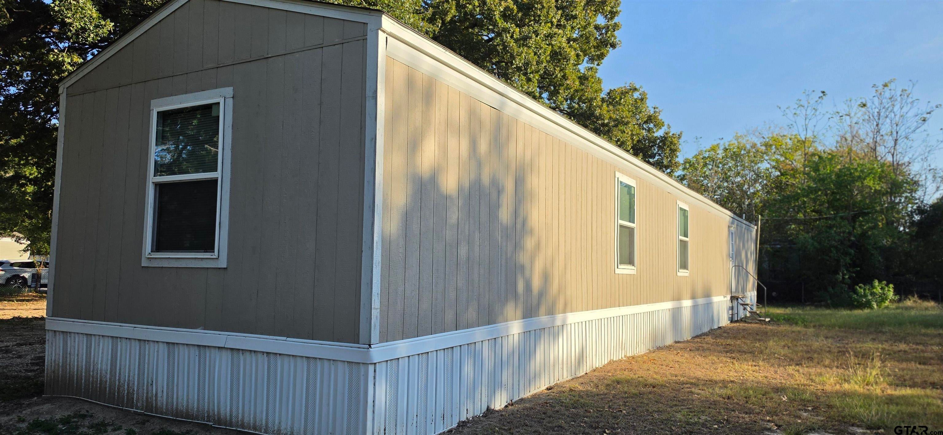 1001 HEMLOCK DRIVE