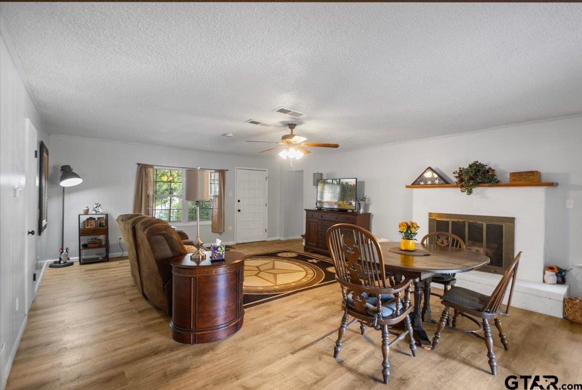 2141 Christopher Dr