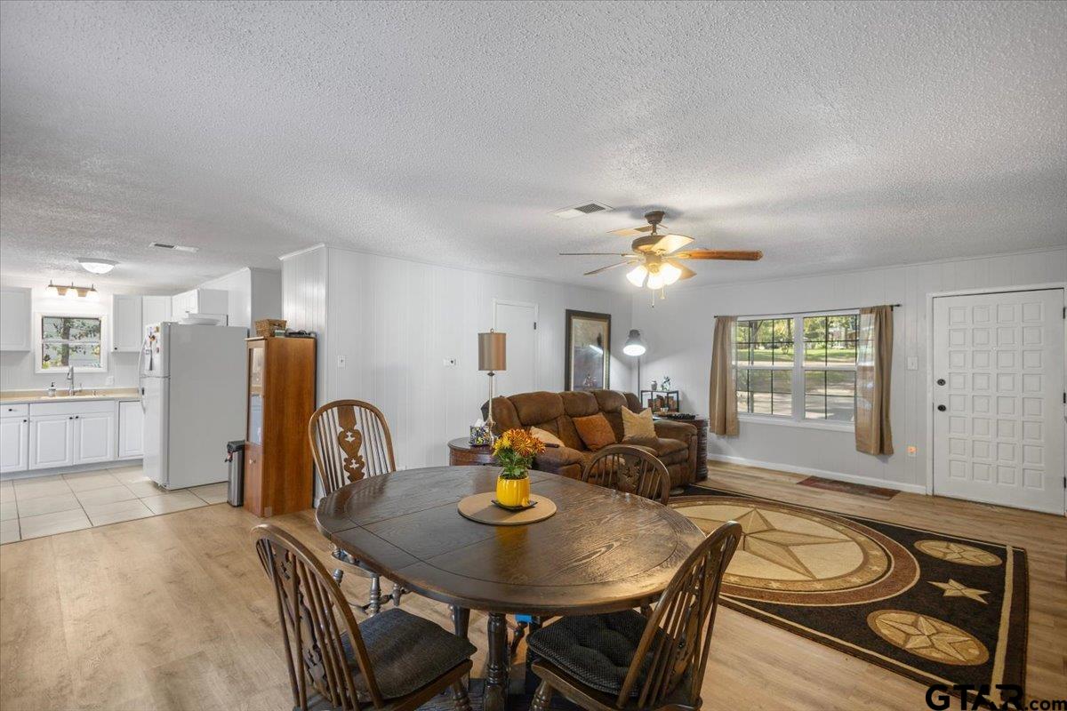 2141 Christopher Dr