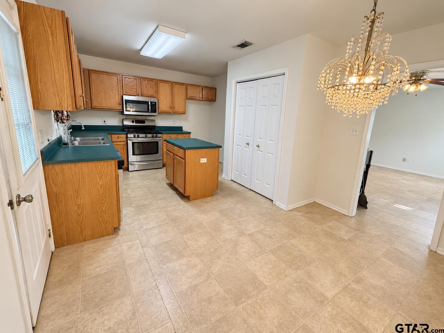 21767 County Road 2160