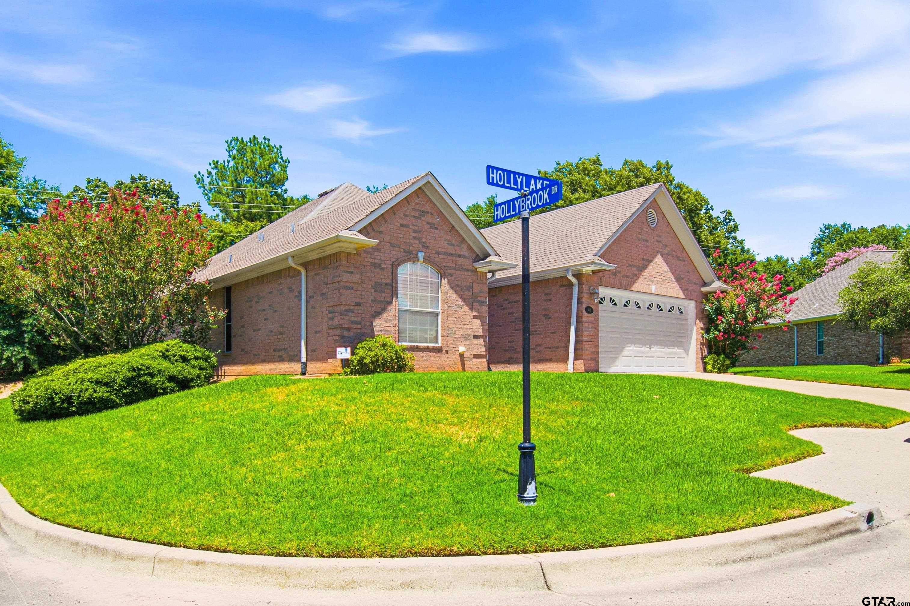 1801 Hollylake Cir
