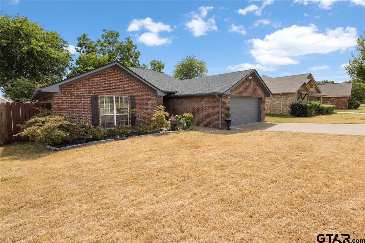 107 N Collin Drive