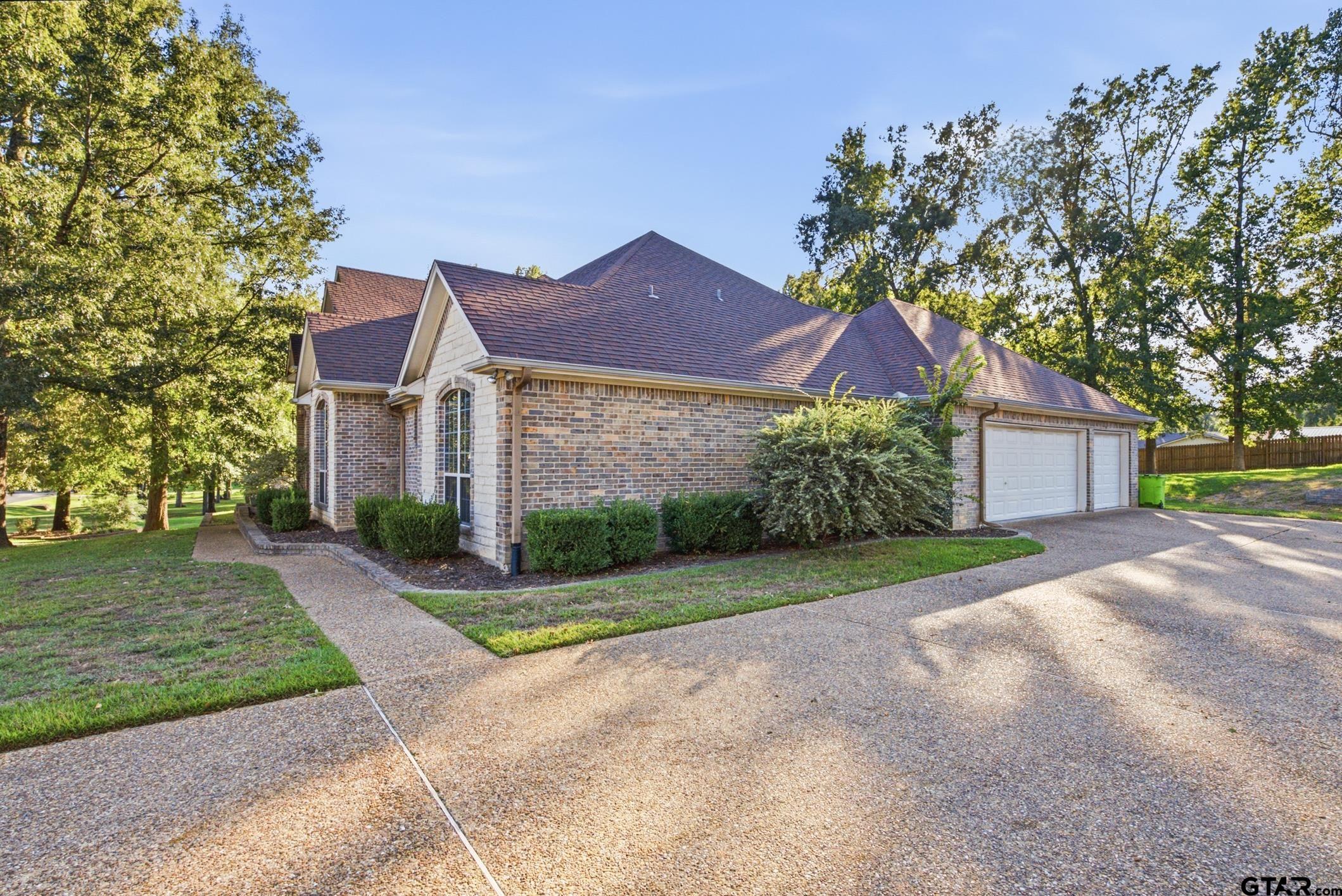 17190 West Lake Circle