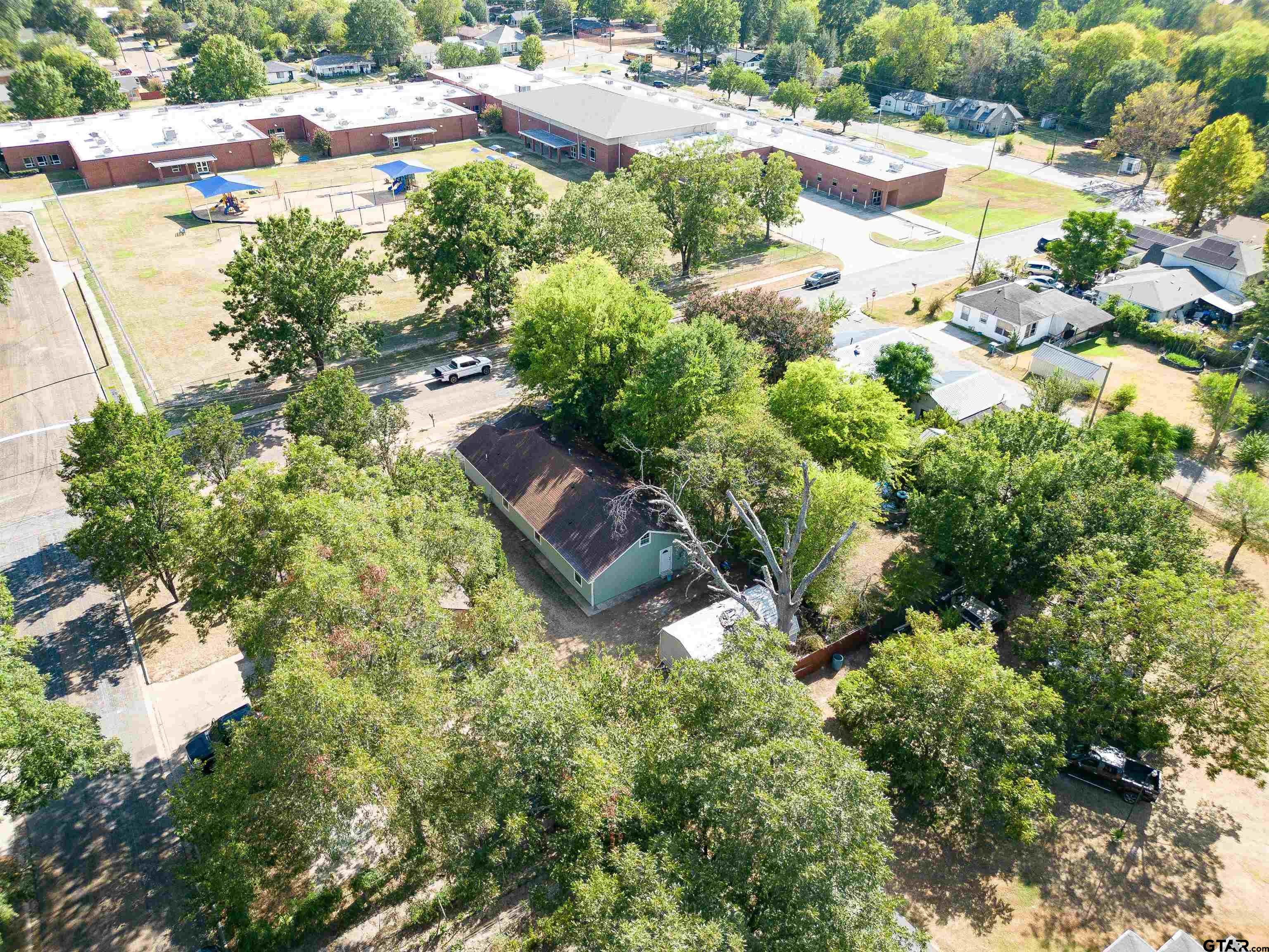 1014 W 6th
