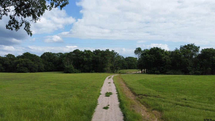 Photo 1 of 13 — 388 C R 3160, Emory, TX 75440