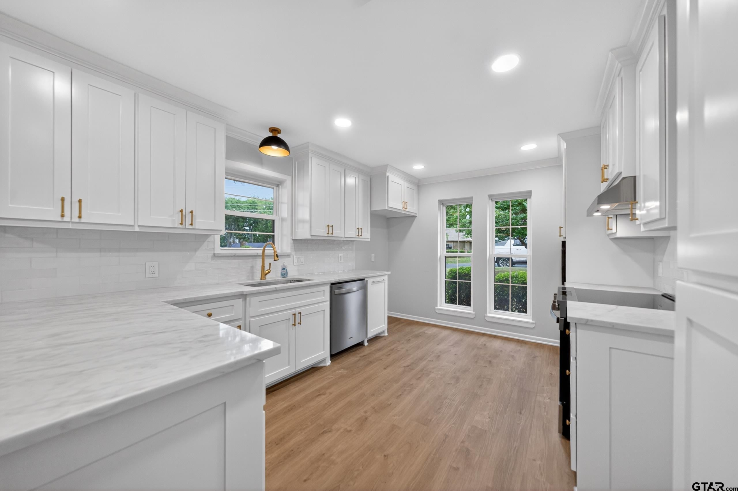 607 Hampton Hill Drive
