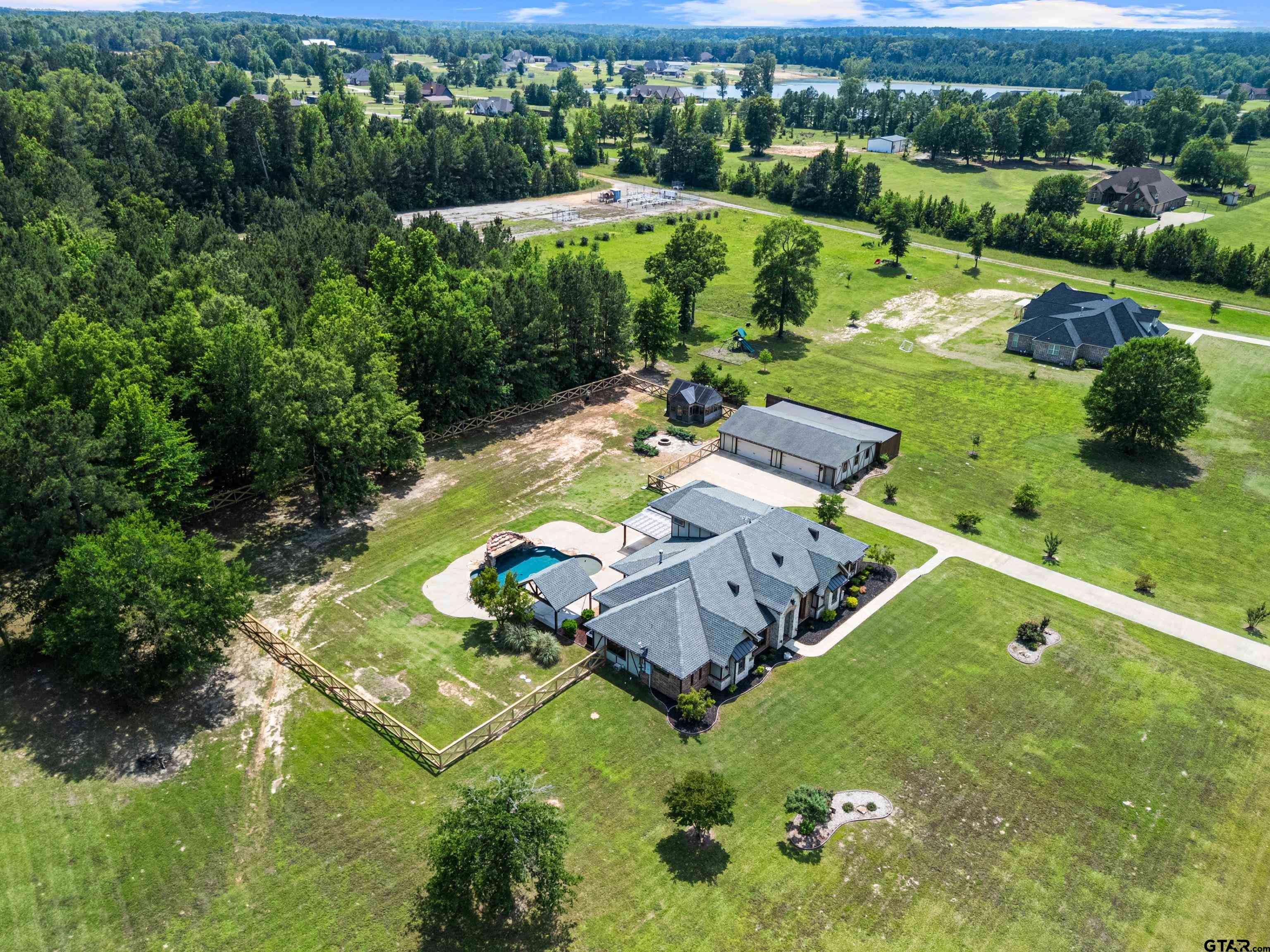 145 Deerfield Rd N