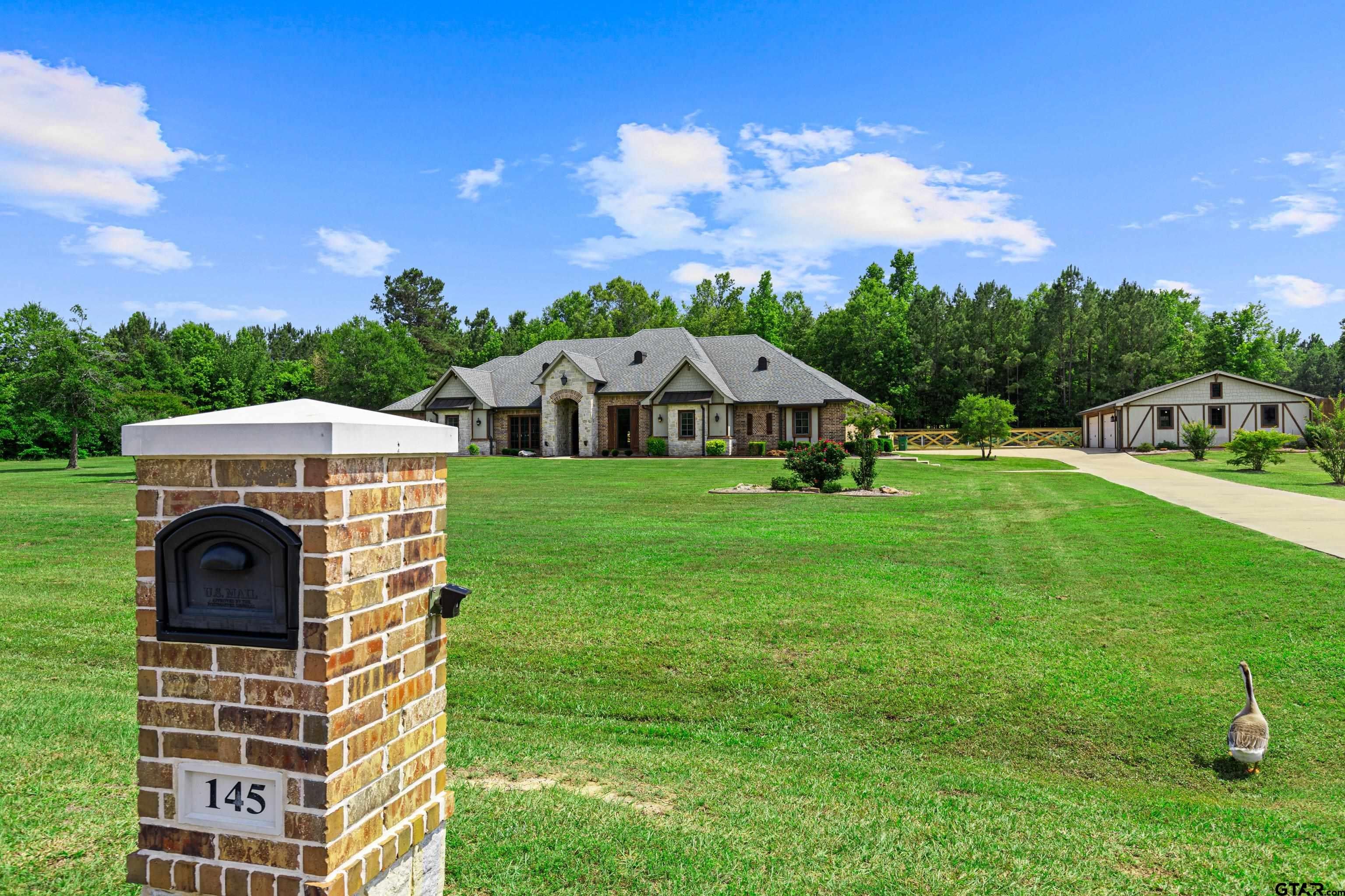145 Deerfield Rd N