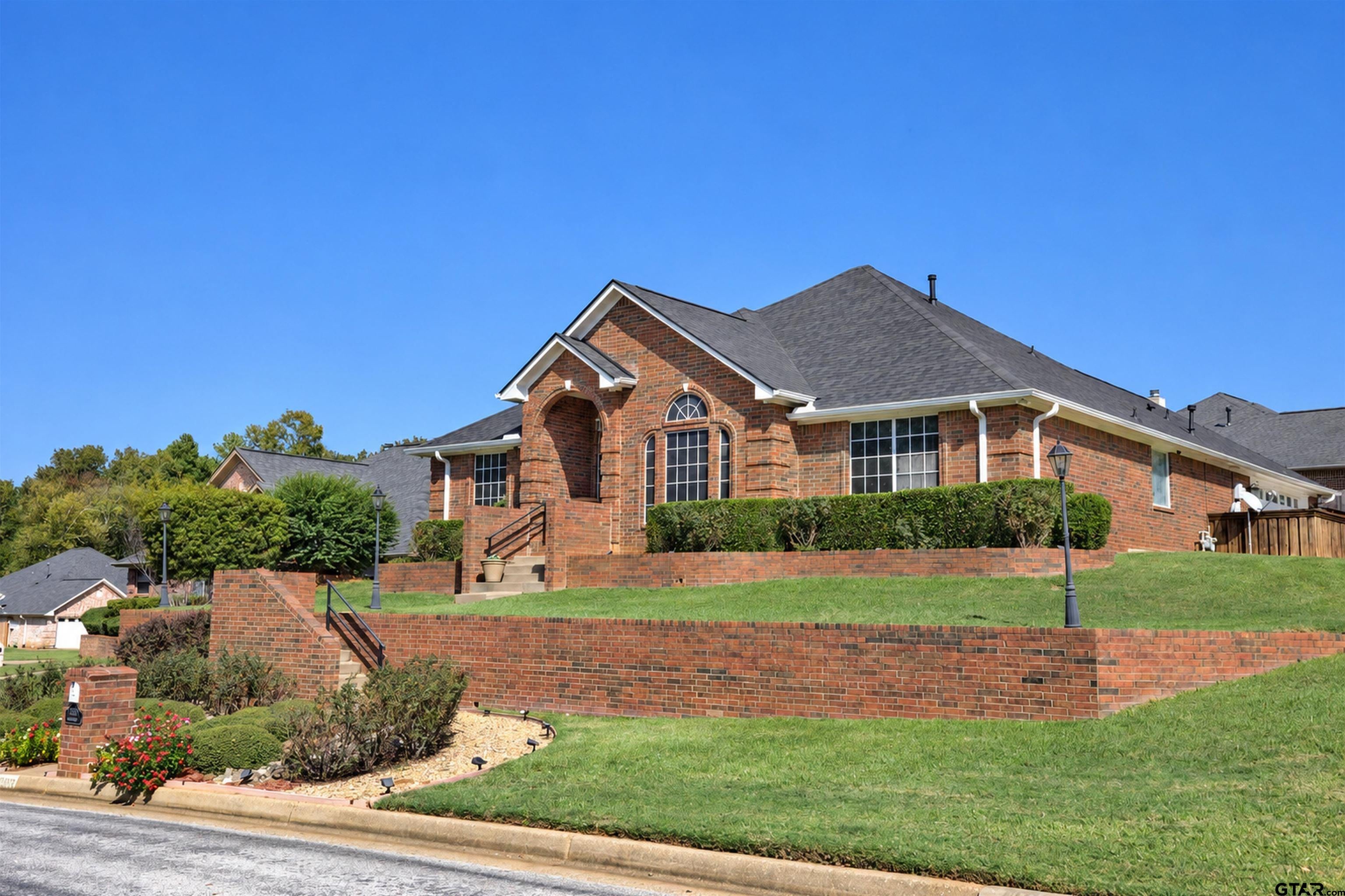 16553 Beauregard Drive