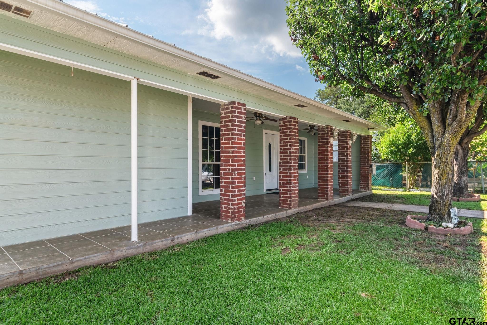 709 Corrigan