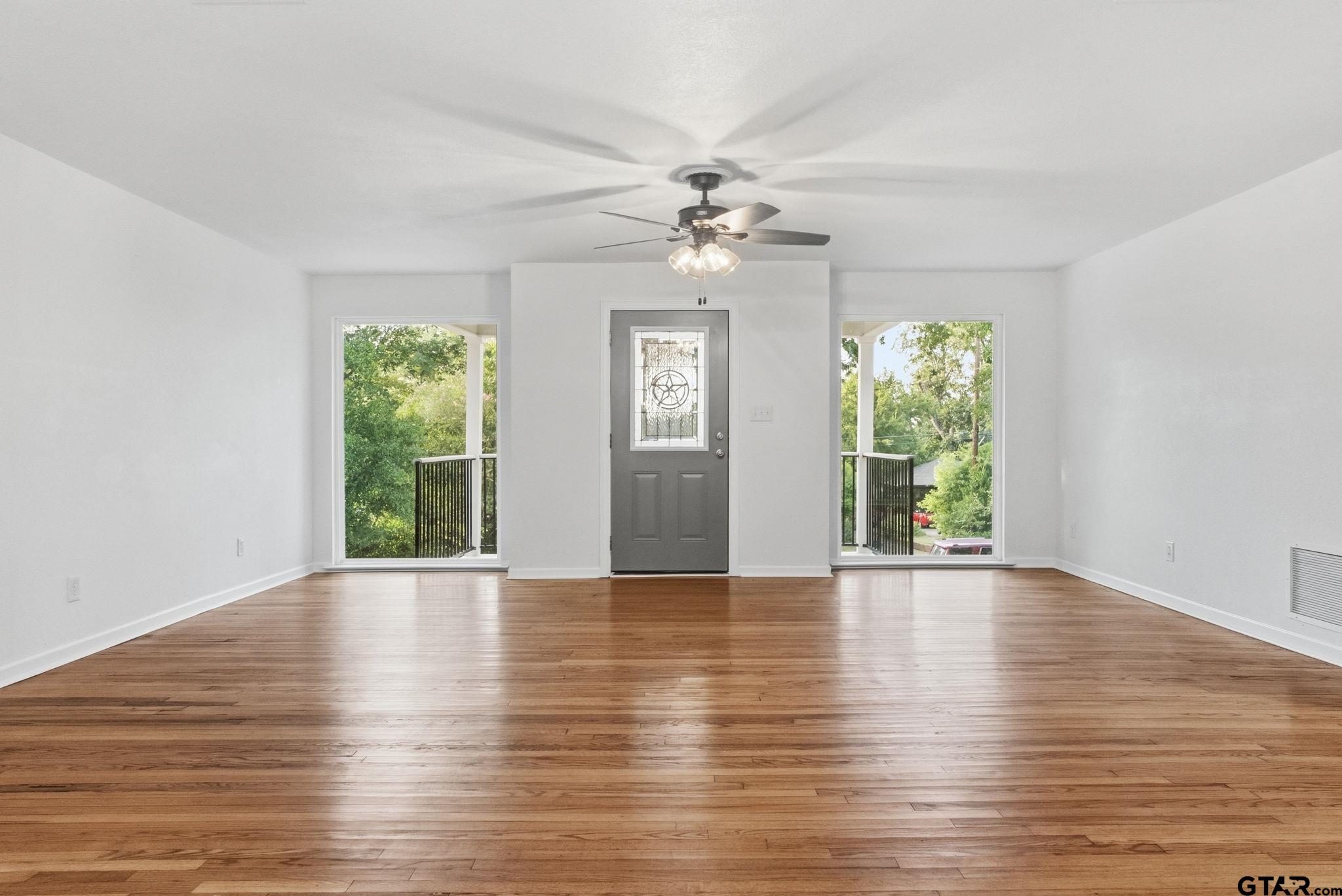 1016 Woodland Dr