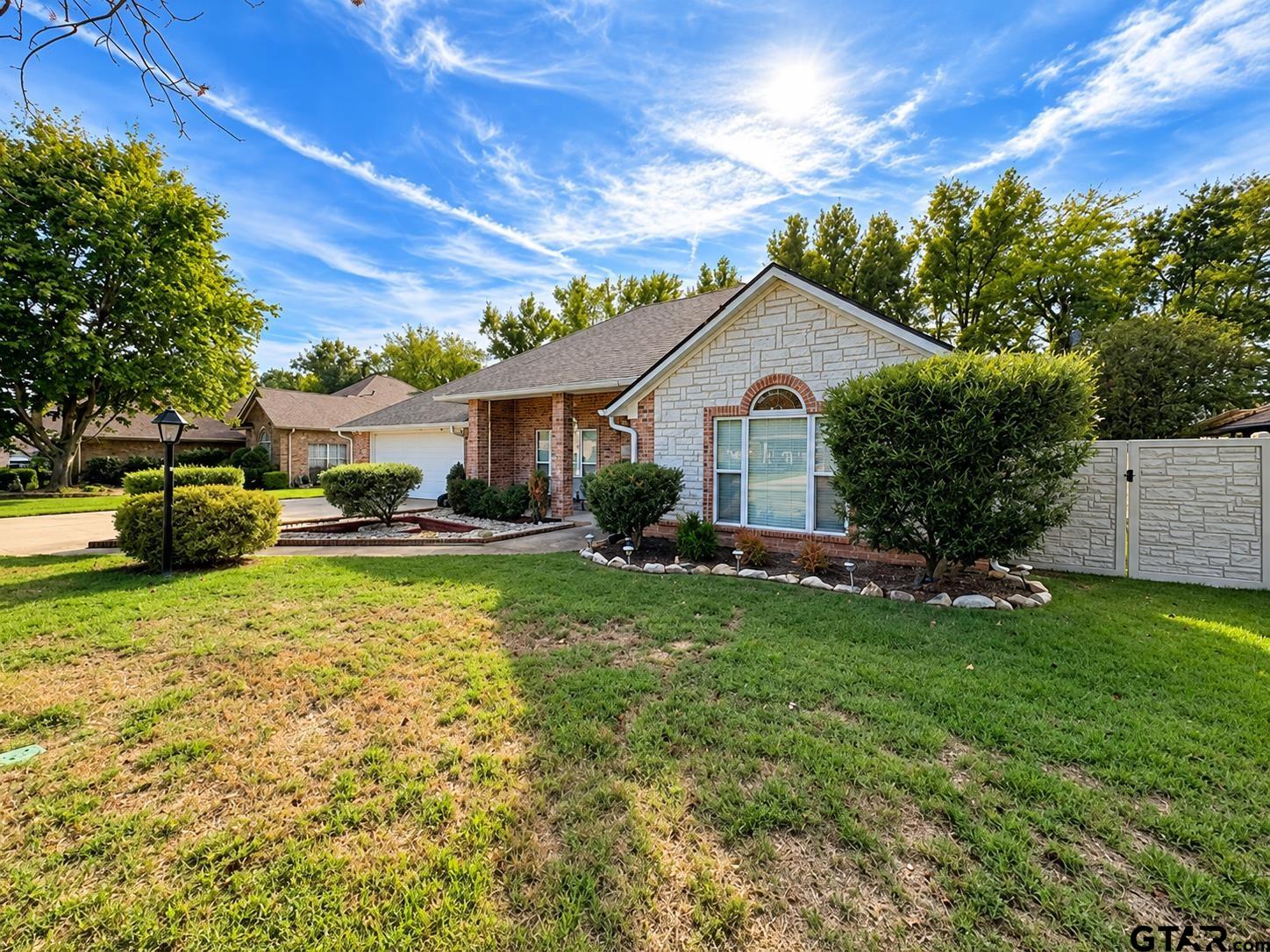 1018 Samuel Ln.