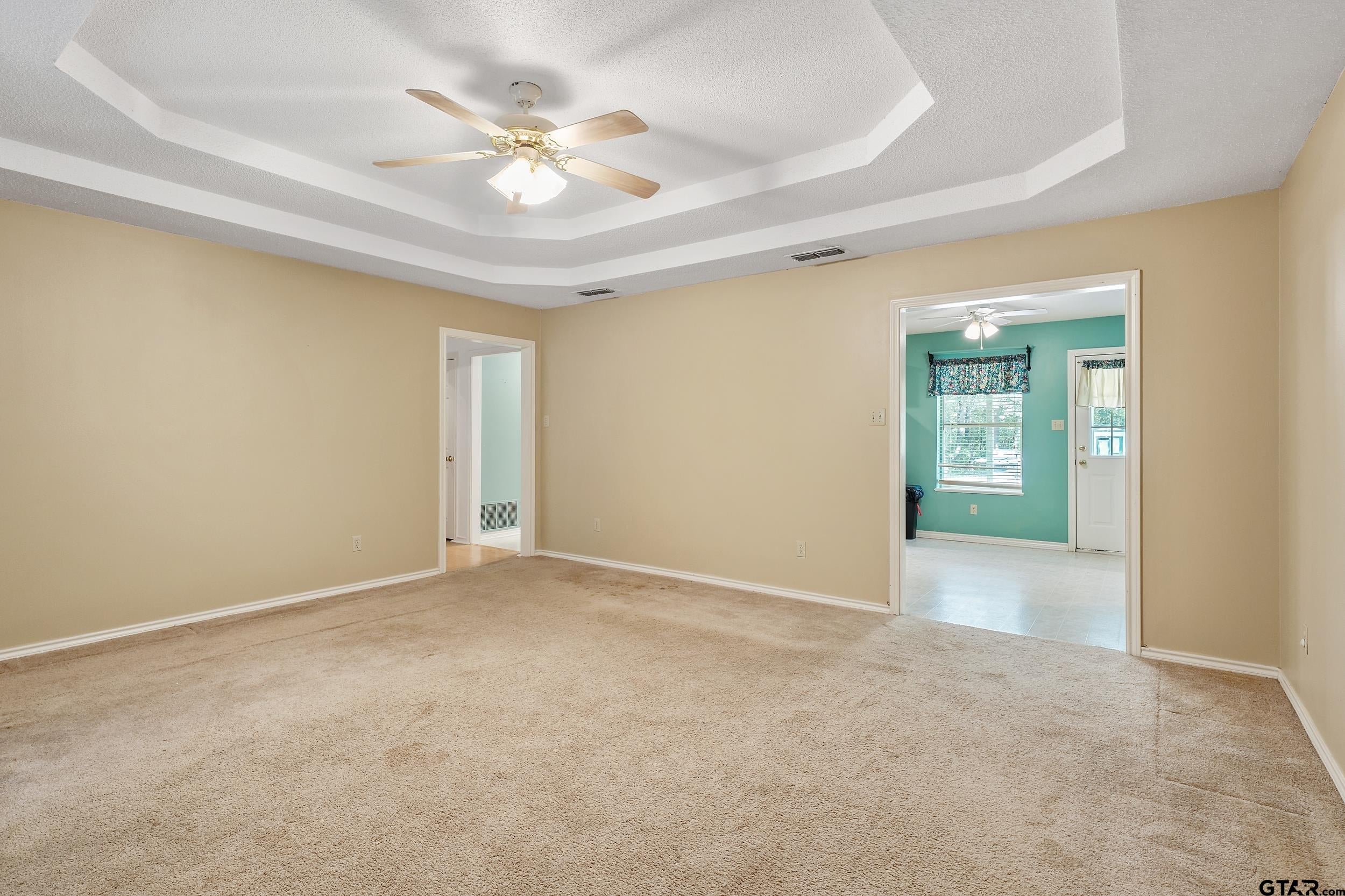 19393 County Road 2176