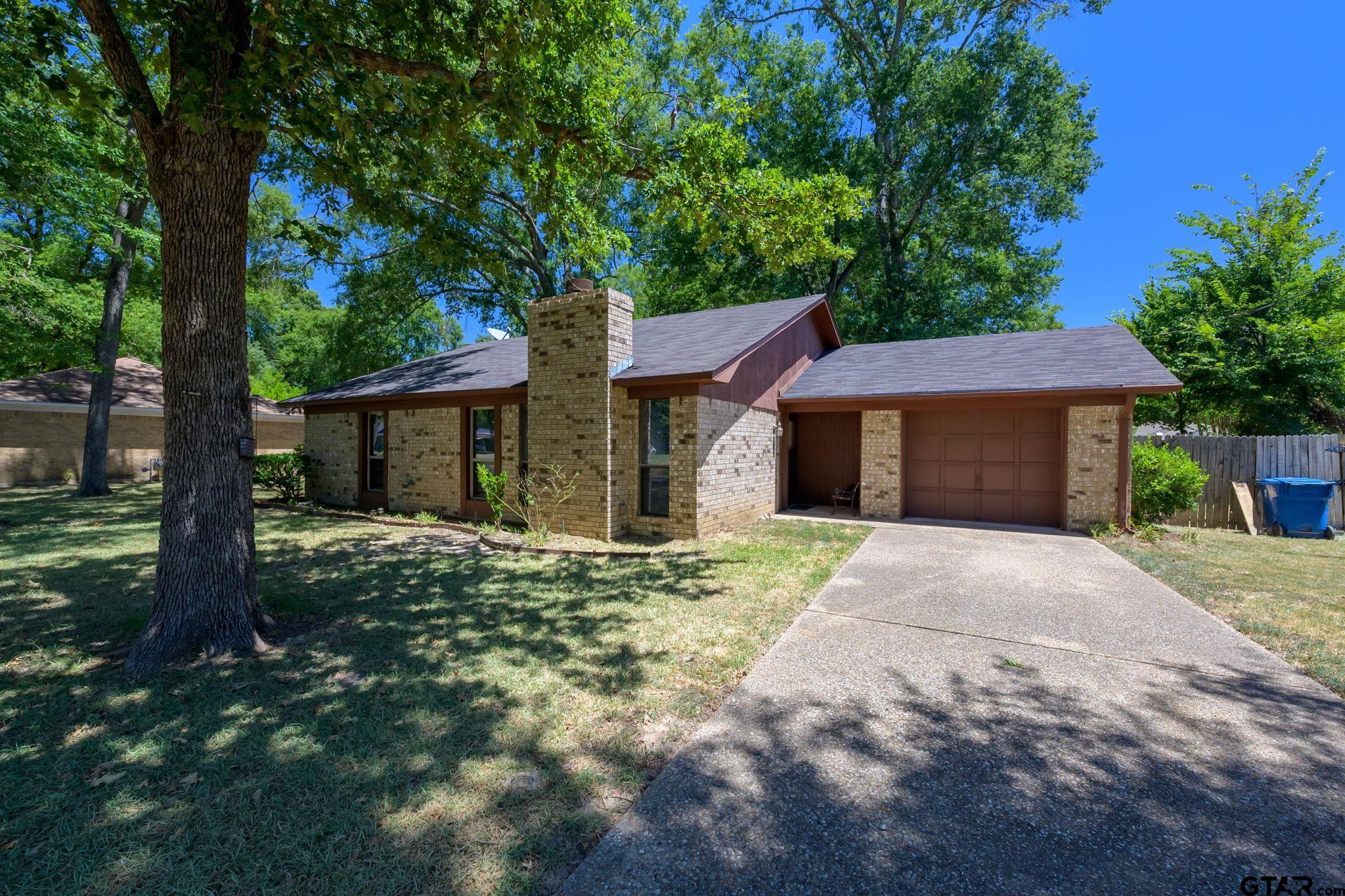 404 Hillcreek St