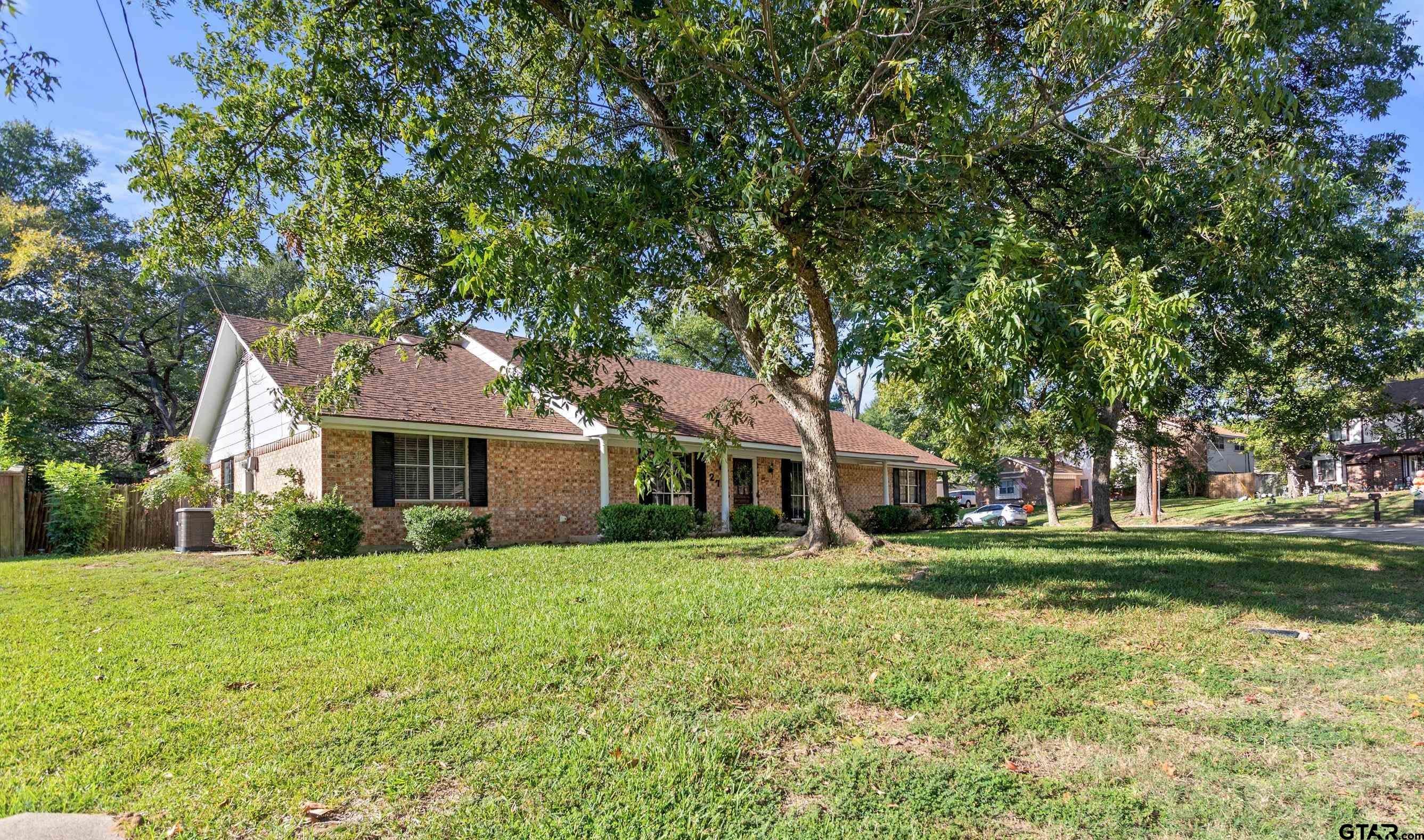 2715 Rockbridge