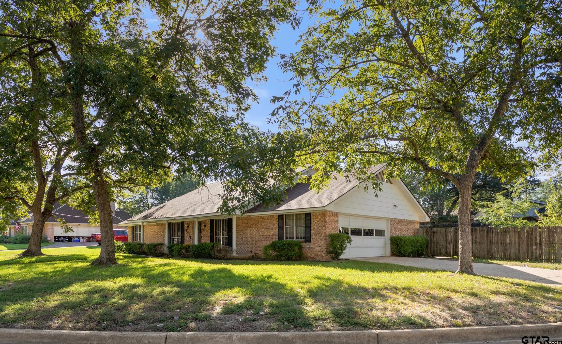 2715 Rockbridge