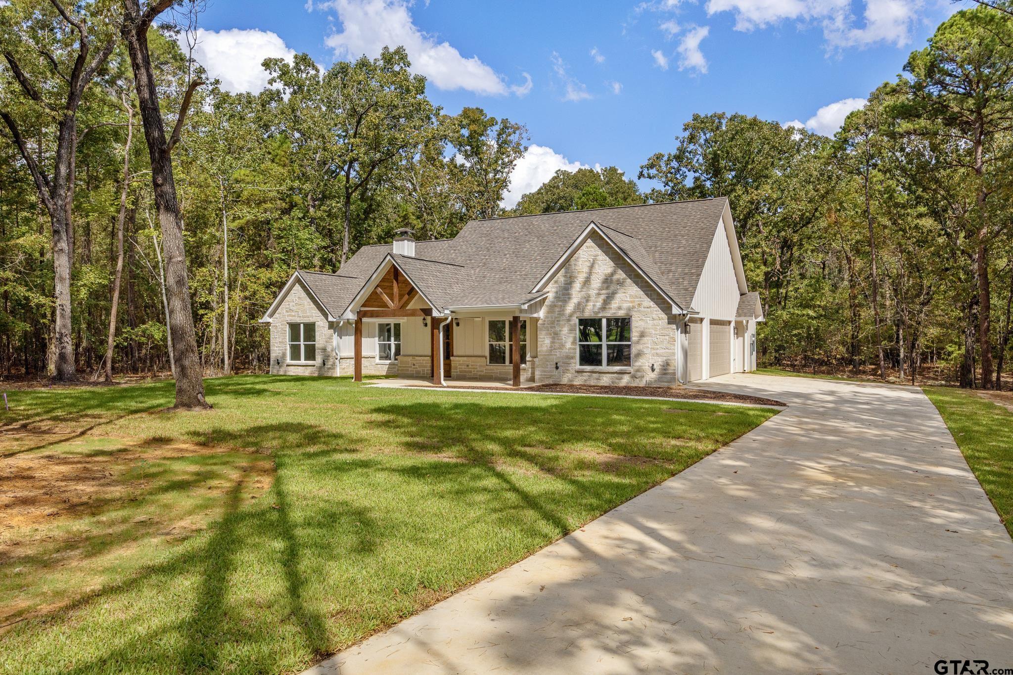 15212 Maple Leaf Ct
