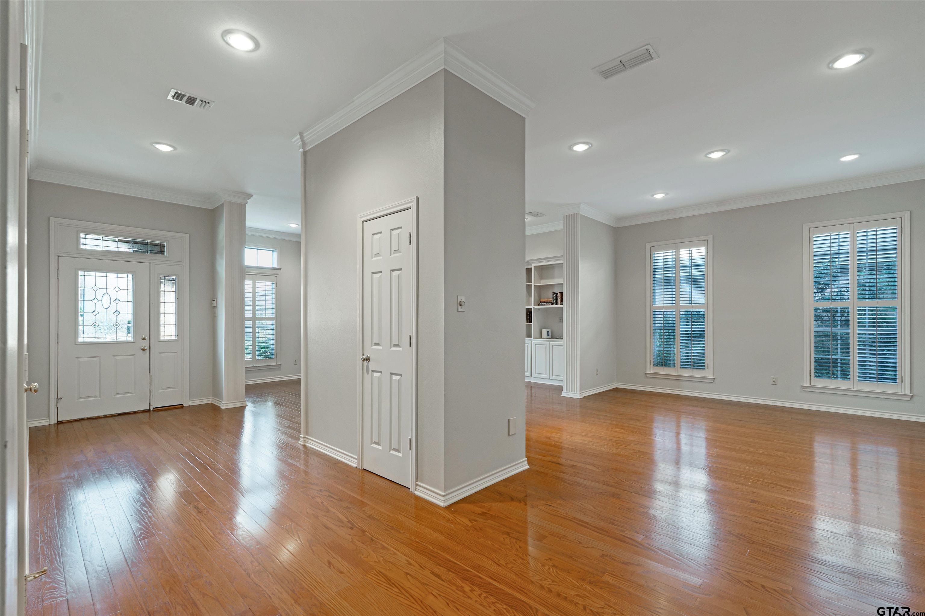 406 Brighton Court