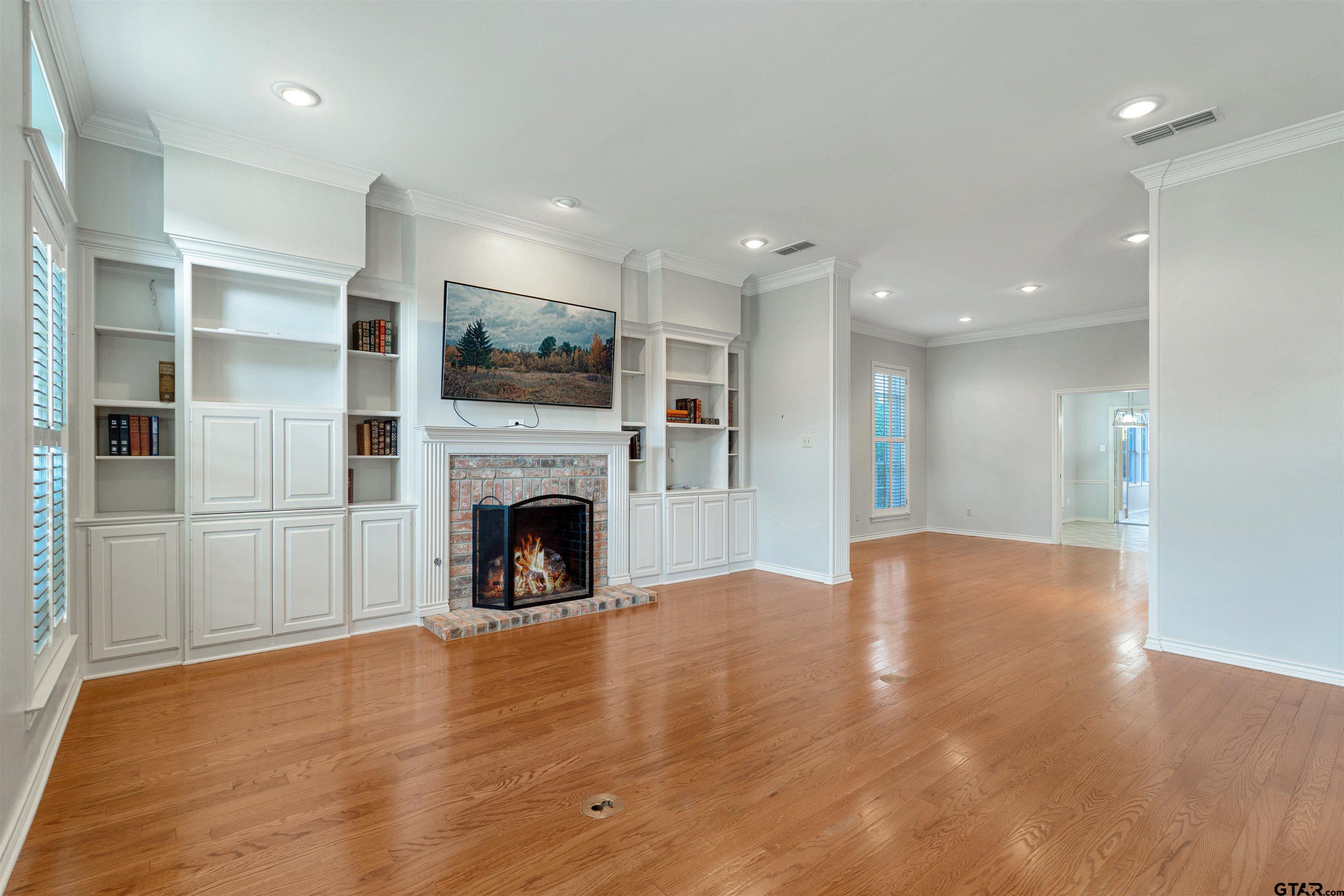 406 Brighton Court