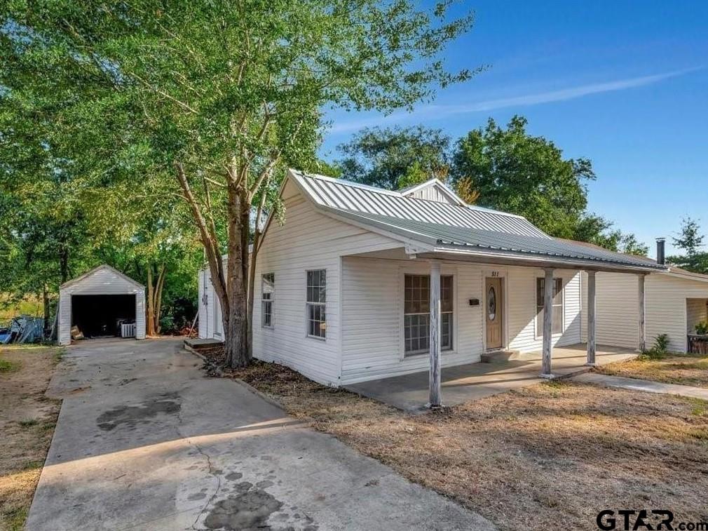 511 Woodlawn