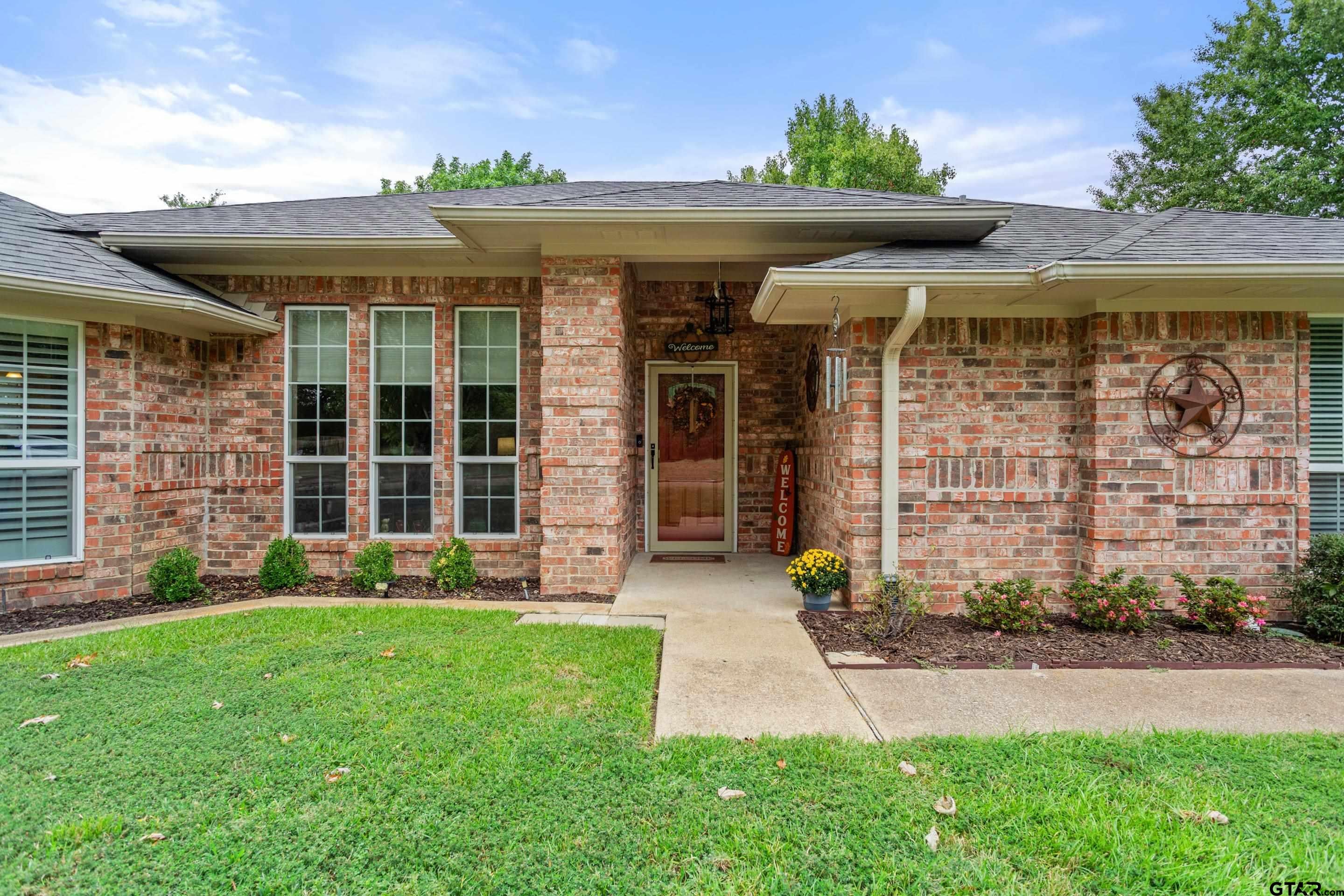 243 Spring Lake Dr