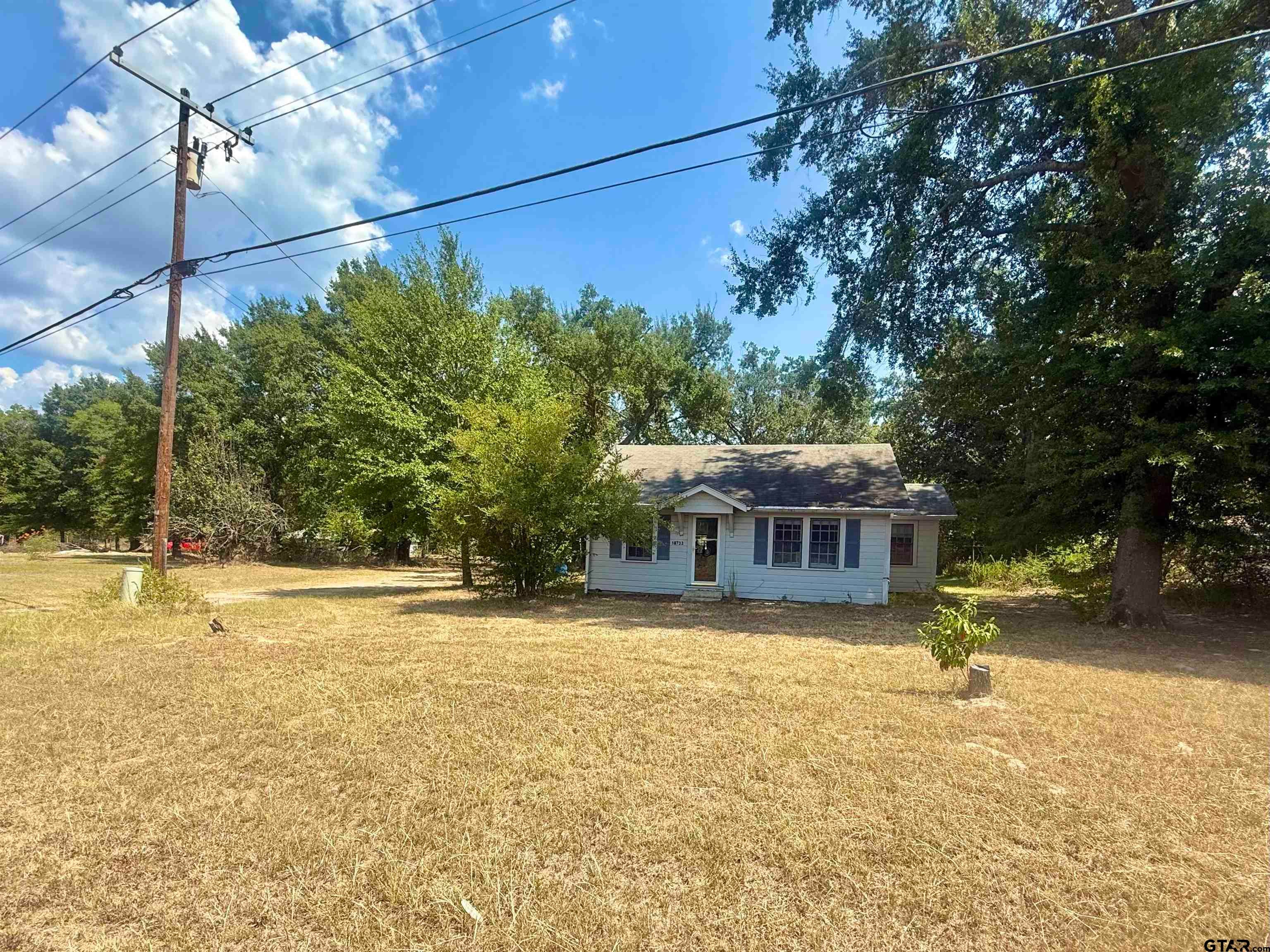 18733 FM 2493