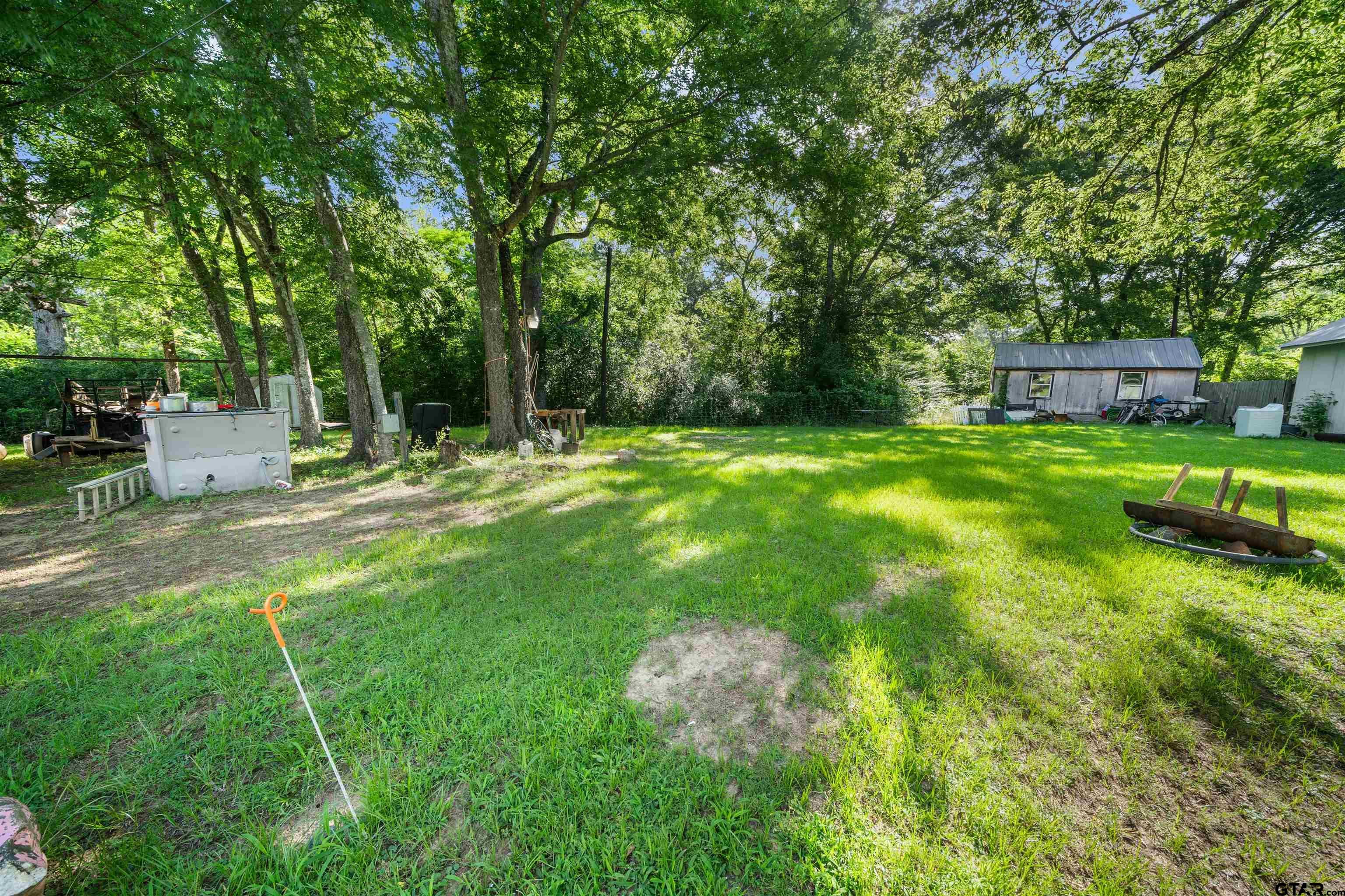 2909 Laura Lee Ln