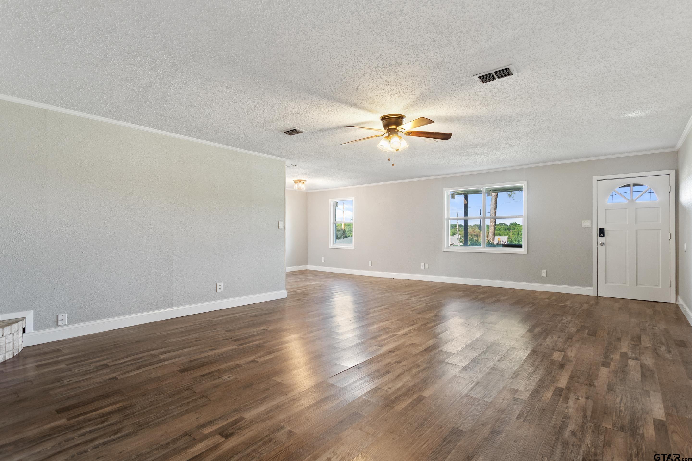 1501 Pearl Street
