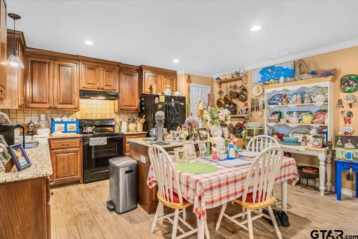 15135 County Road 1103
