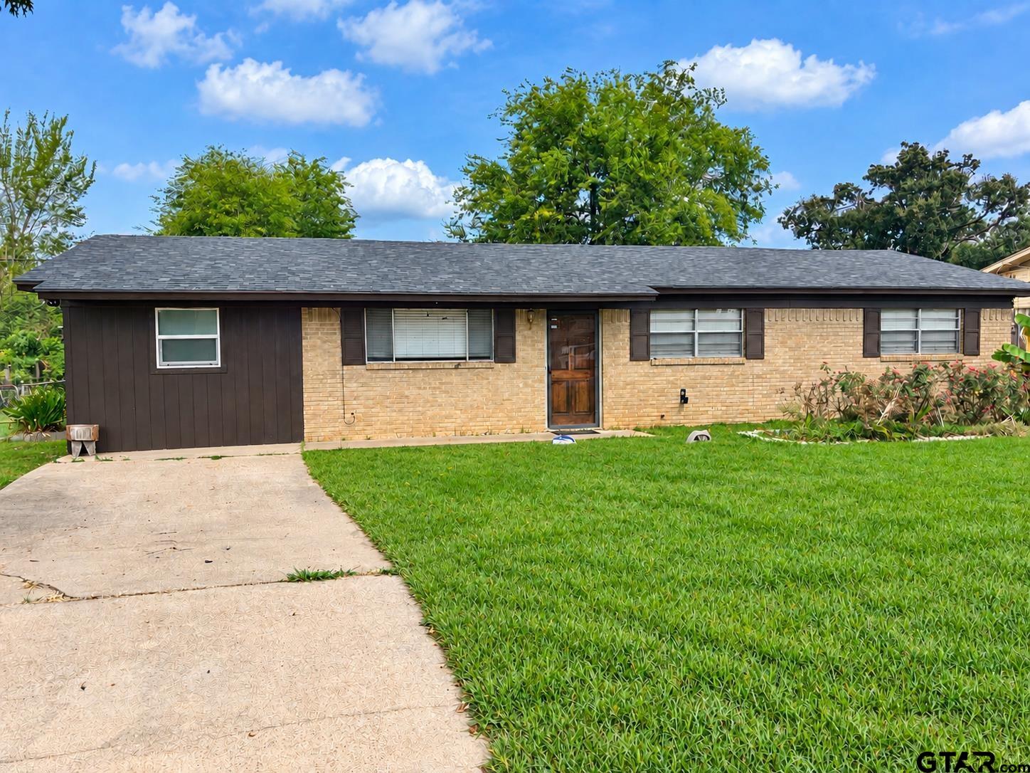 304 Bonita St
