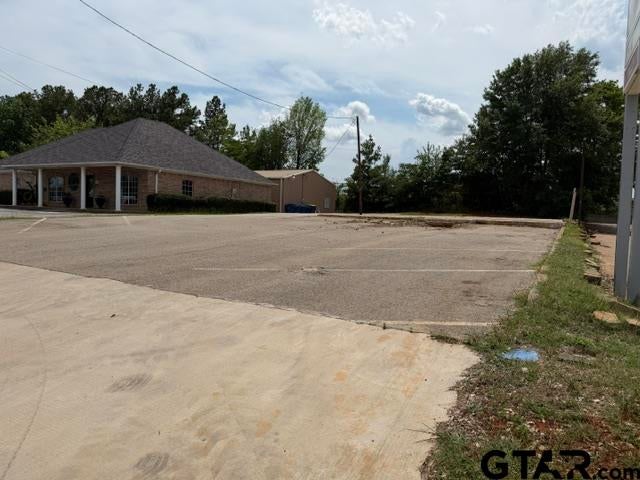 411 HWY 110 N