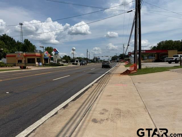 411 HWY 110 N