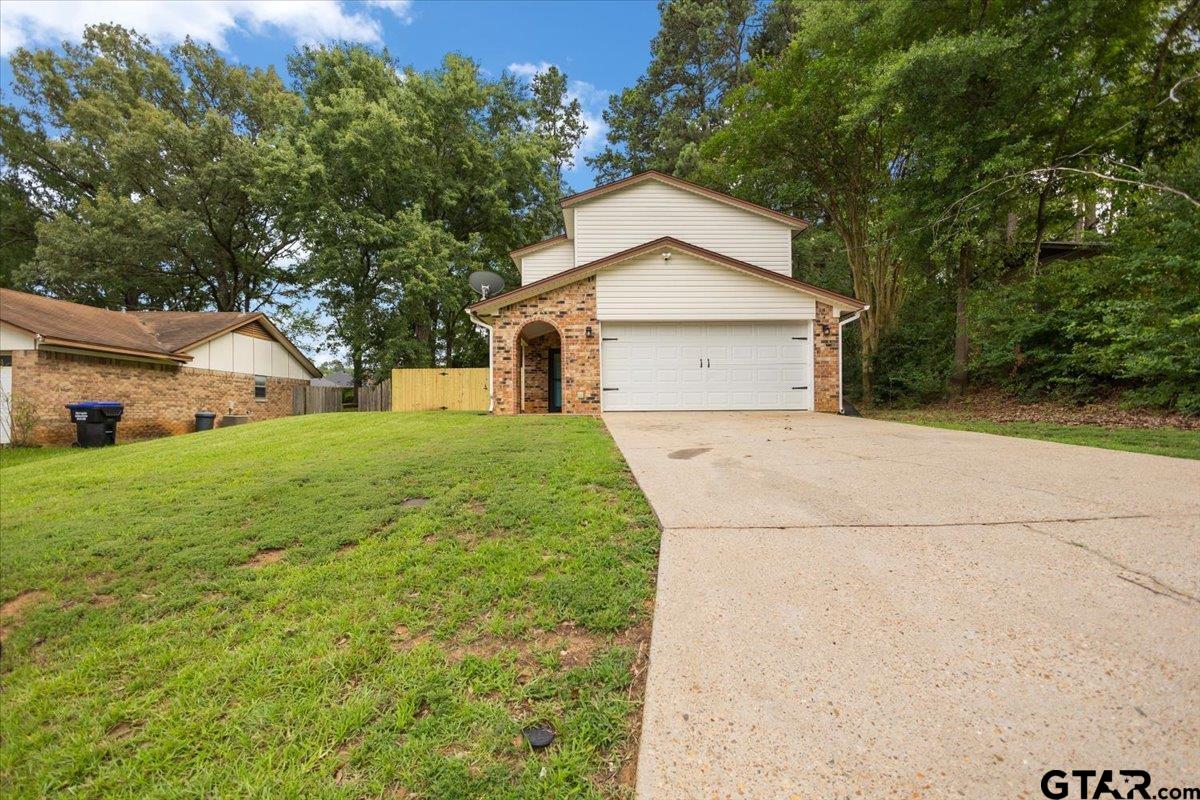 1210 Chad St