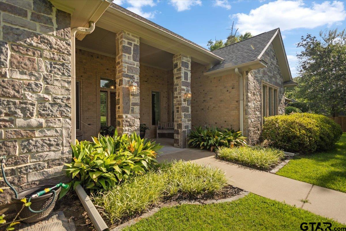 11831 Smallwood